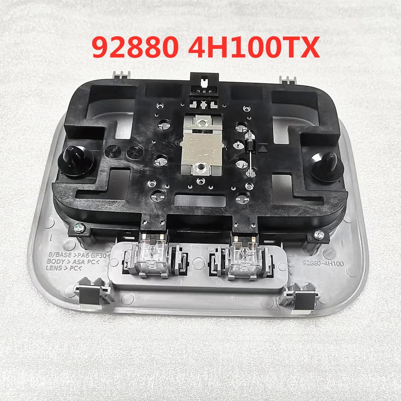 Feu arrière gris pour Hyundai i800 iMax H1 Starex 2007 – 2017 928804H100TX