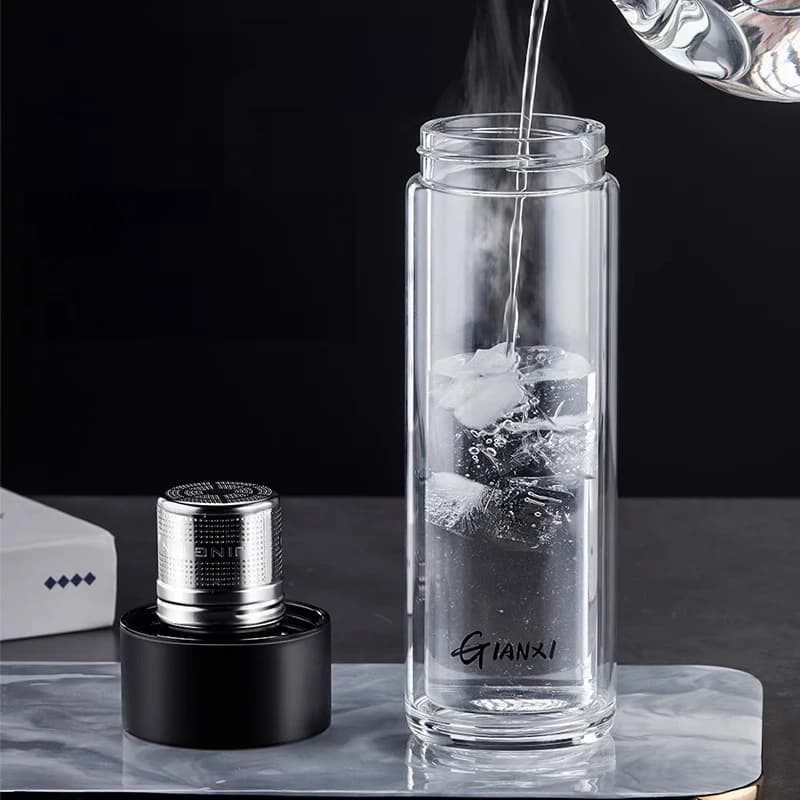 Bouteille d'eau en verre avec passoire à thé et couvercle de tasse magnétique, tasse d'eau résistant