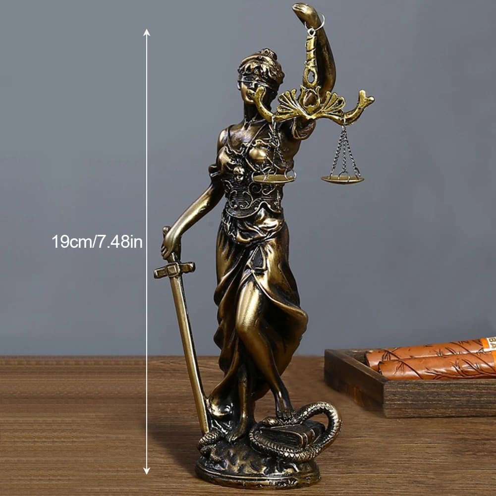 Statue classique de la déesse de la justice Thémis, sculpture de la Justice, balance, étude juridiqu