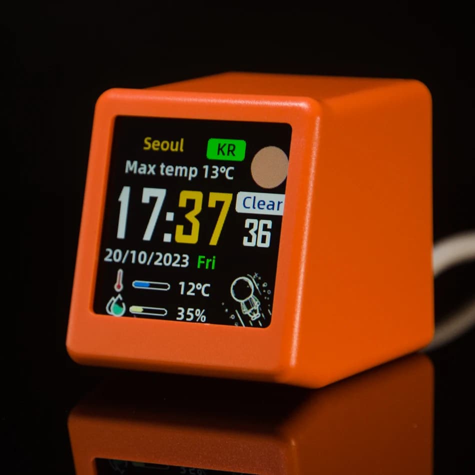 Mini Station d'horloge numérique WiFi, Super Cool, avec écran LCD IPS, Gadget pour la décoration