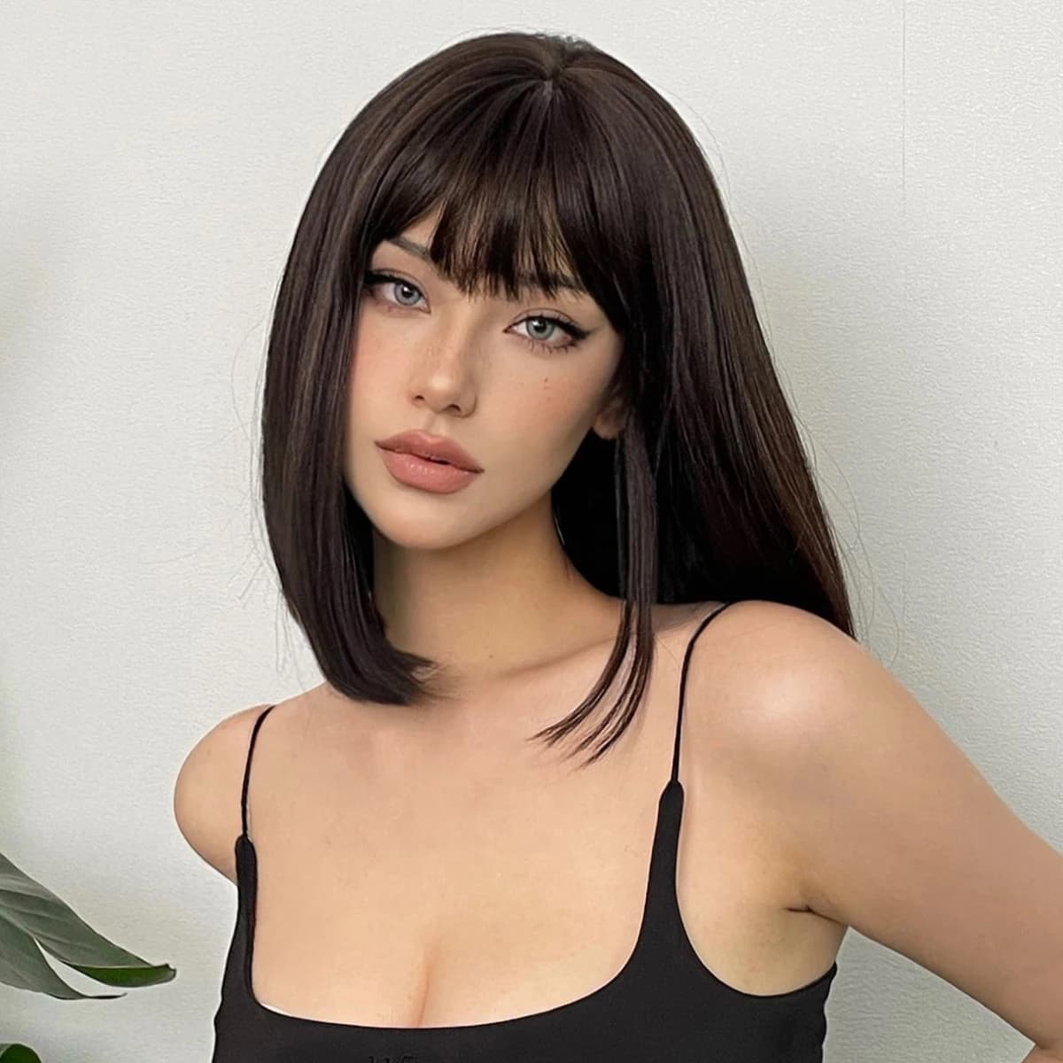 Perruques synthétiques naturelles courtes noires et brunes pour femmes, perruque Bob lisse avec fran