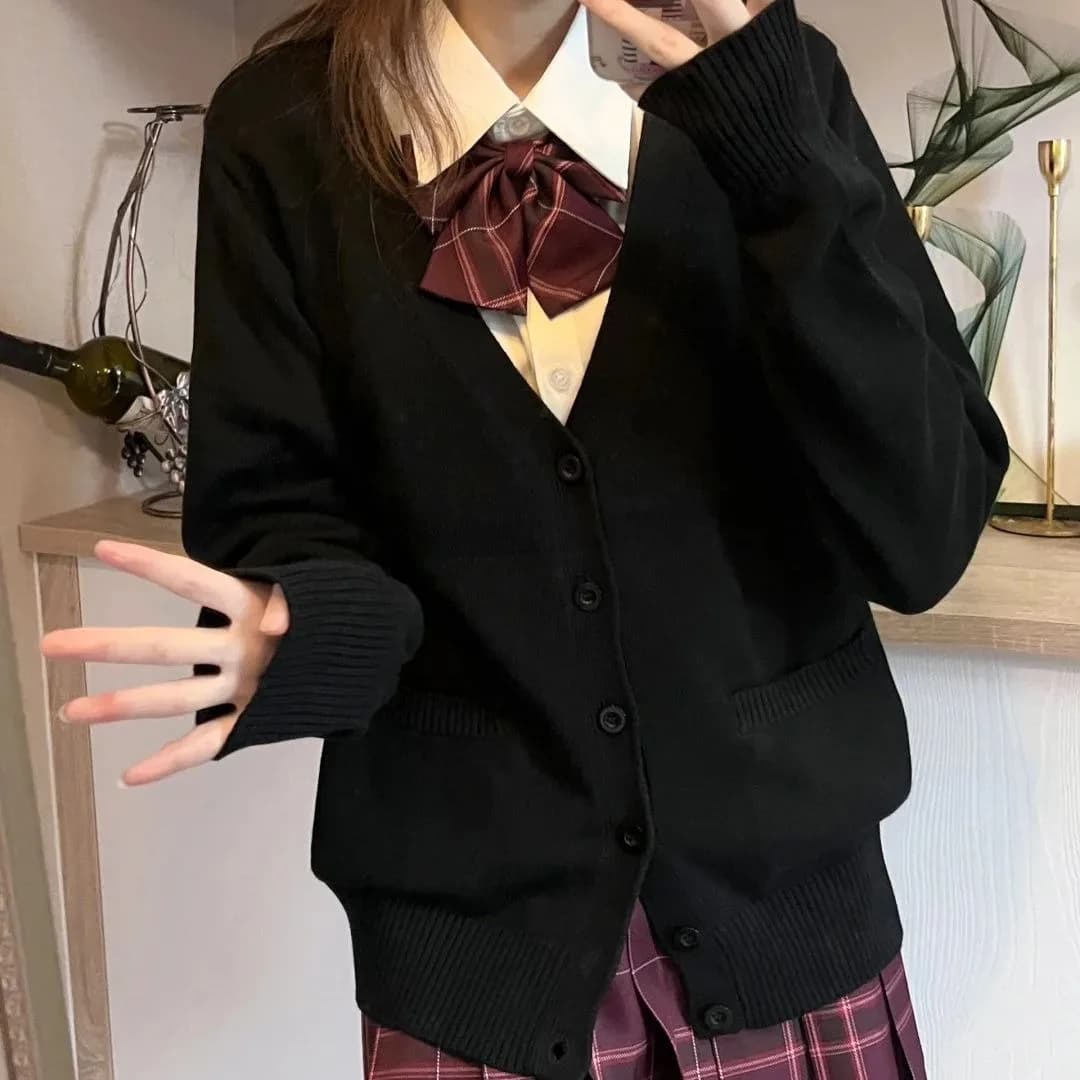 Pull tricoté à col en v de couleur unie de mode japonaise, haut cardigan uniforme newJK original, pu