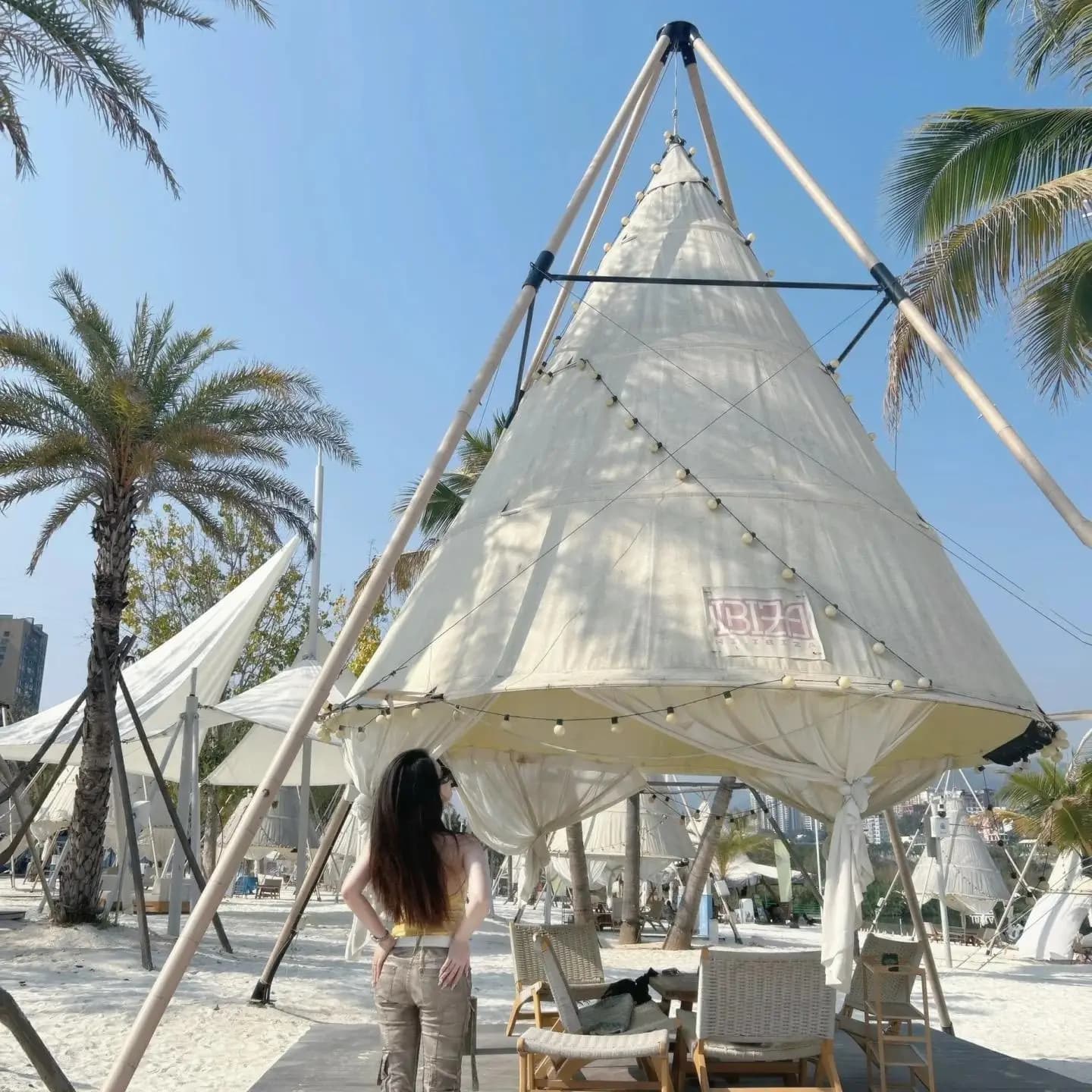 Offre spéciale Camping en plein air lanterne tente Glamping tipi Tenda pyramide conique lanterne ten
