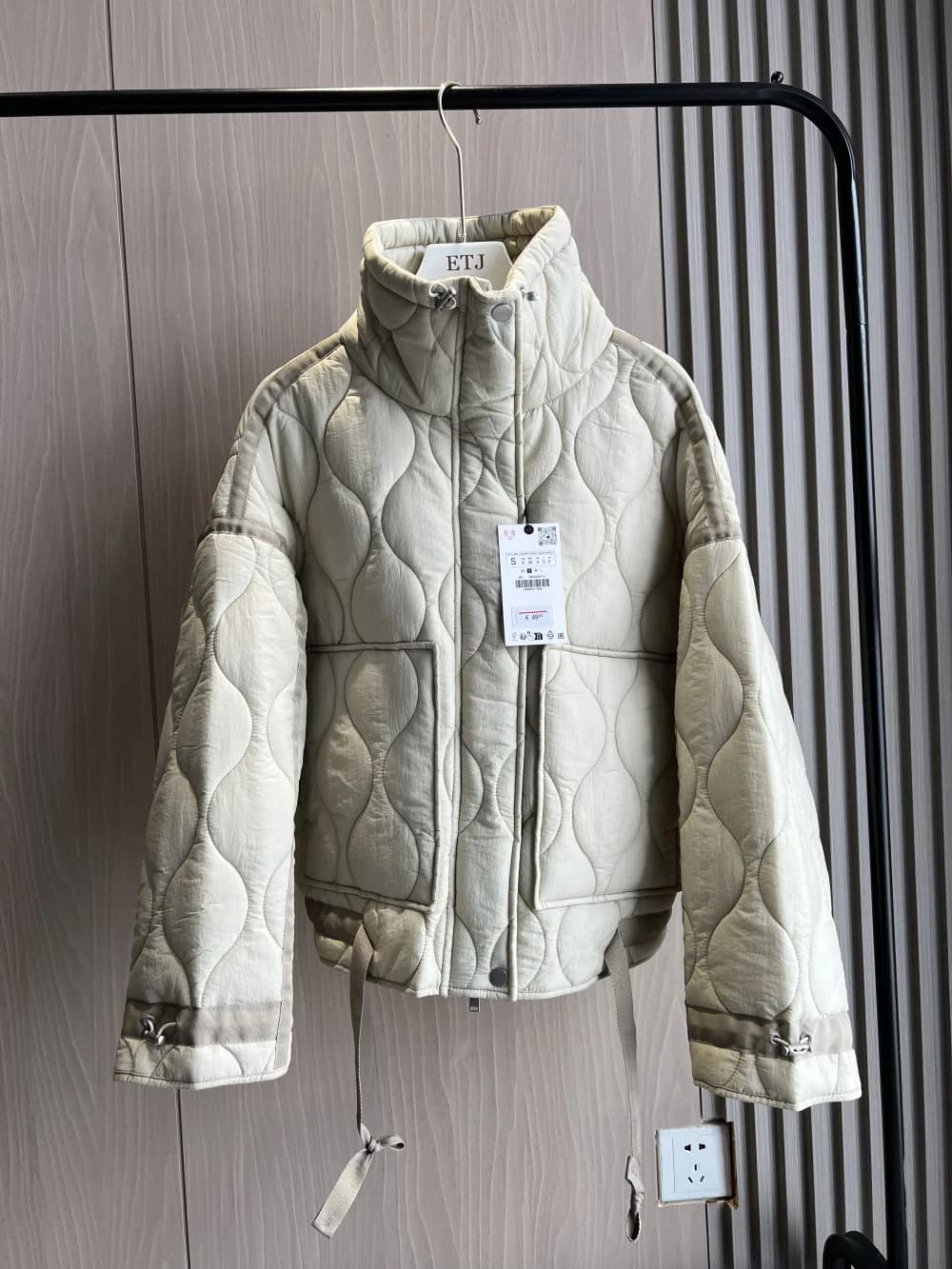 Manteau matelassé pour femmes ETJ 2025 veste QUILTée avec attaches nouvelle veste en coton beige ave