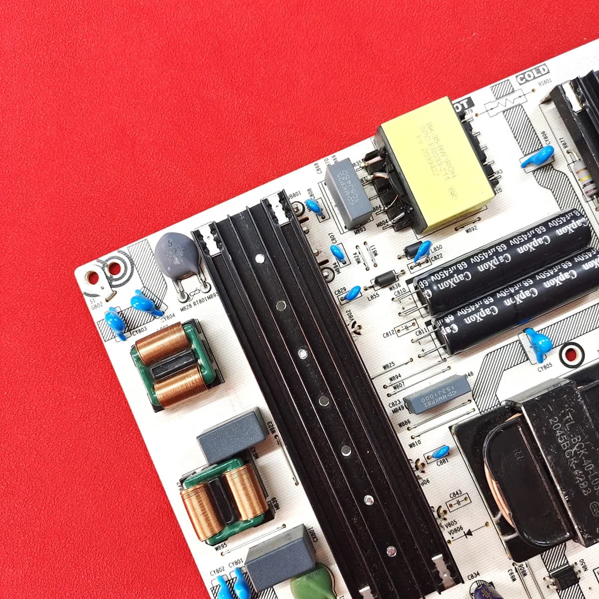 Carte d'alimentation originale RSAG7.820.8718.ROH pour écran Hisense 65A52F 65V1F-R 65E3F-PRO 65A57F