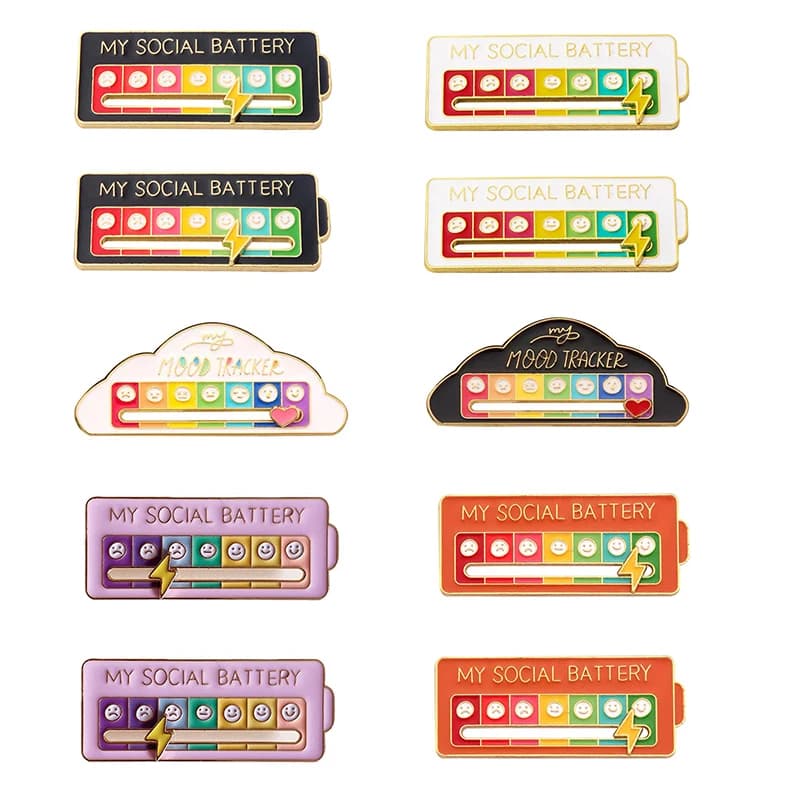 Lot de 10 badges d'expression faciale variés pour femmes, broches énergétiques pour l'humeur, saison