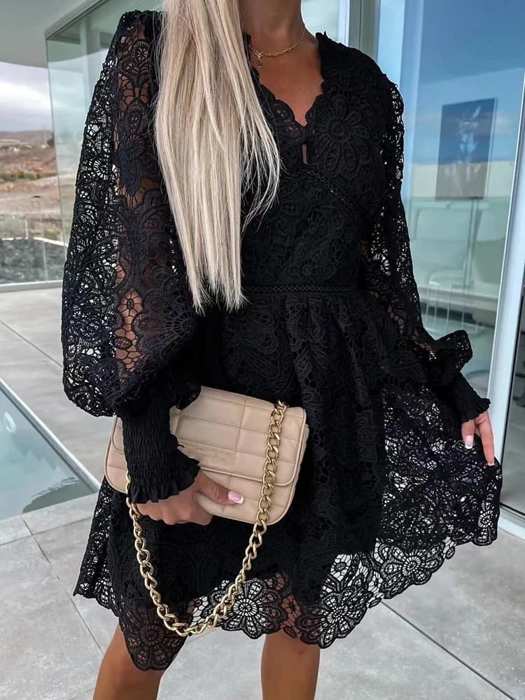 Robe en dentelle patchwork chic pour femmes, mini robe évidée, col en V, manches longues, coupe couv