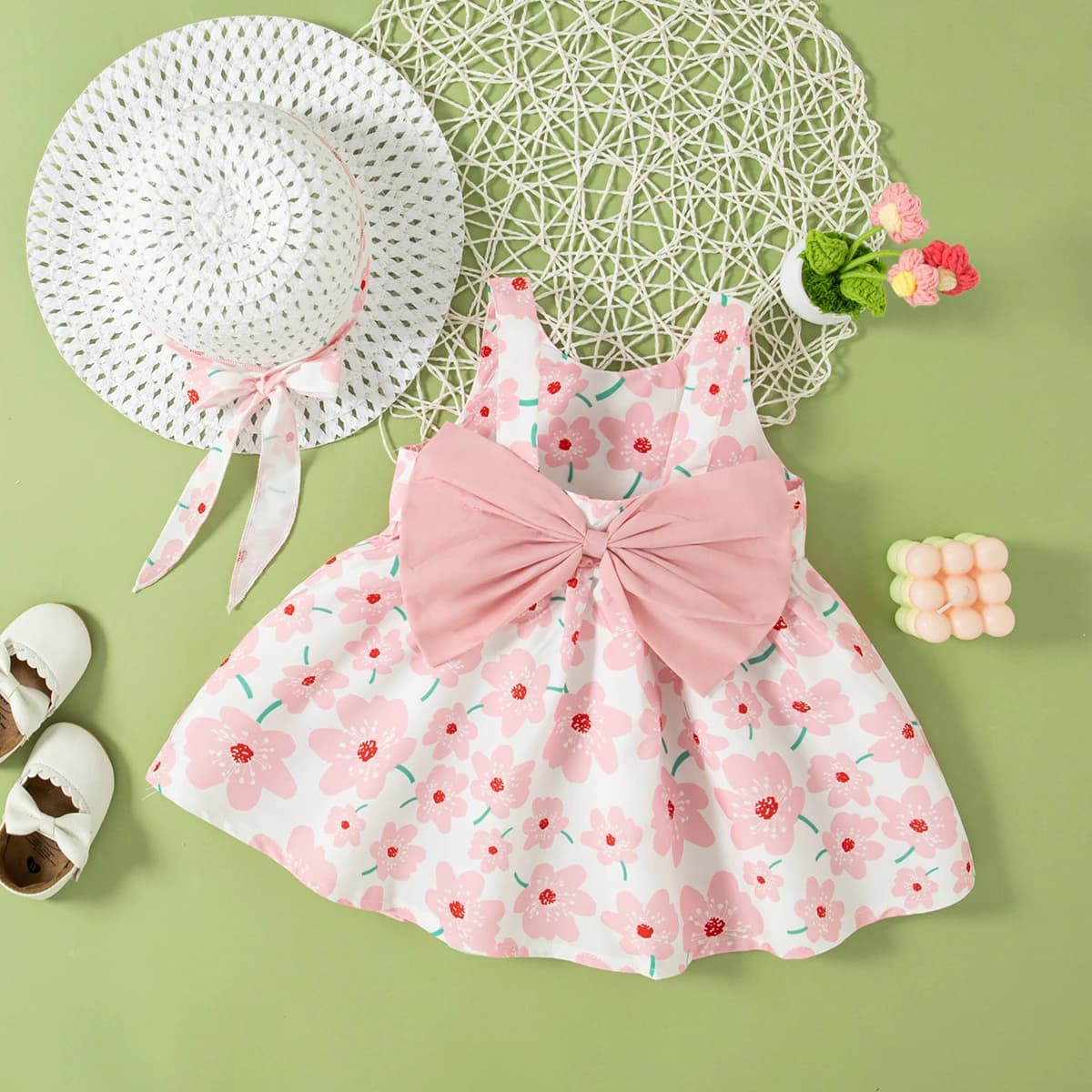 Robe florale pour petites filles de 0 à 2 ans, tenue d'été avec chapeau gratuit pour fête sur la pla