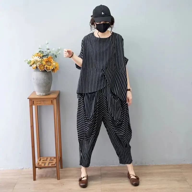 Mode rétro ample T-shirt ensembles femmes été 2025 nouveaux costumes irréguliers décontractés chauve