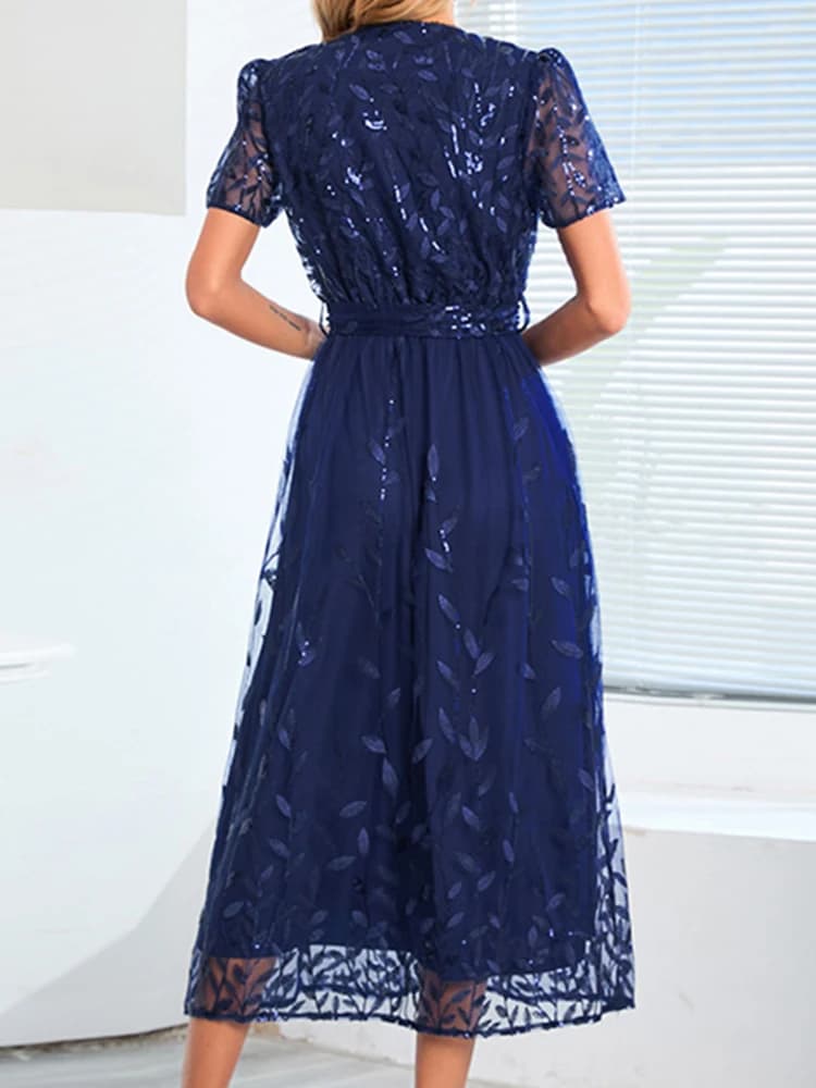Robe Blanche Brodée à Paillettes pour Femme, Manches Courtes, Maille, Élégante, Mode Bandage, Mince,