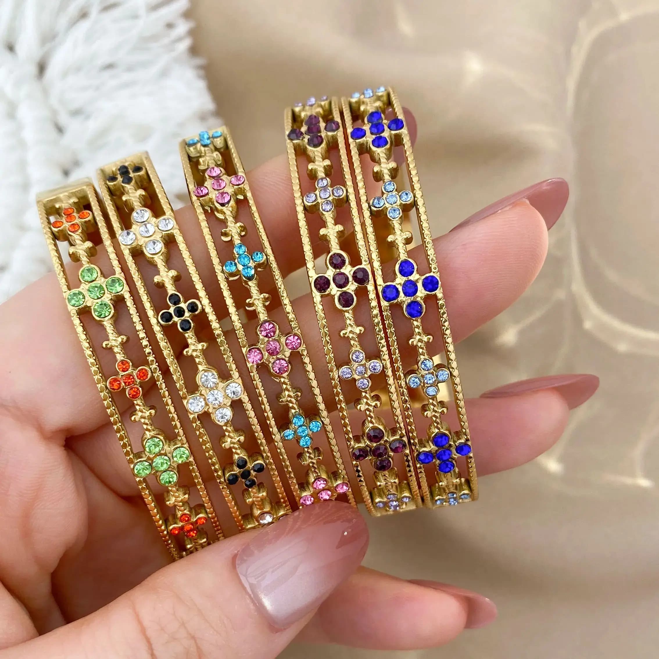 Bracelets de luxe populaires en acier inoxydable, tendance, de haute qualité, incrustés de Zircon co