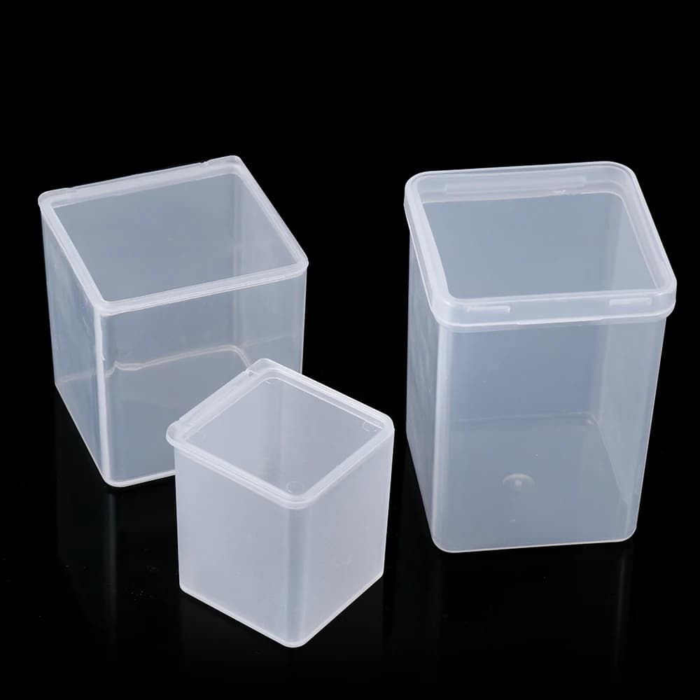 Petites boîtes de rangement en plastique avec couvercle à charnière, nombreuses boîtes transparentes