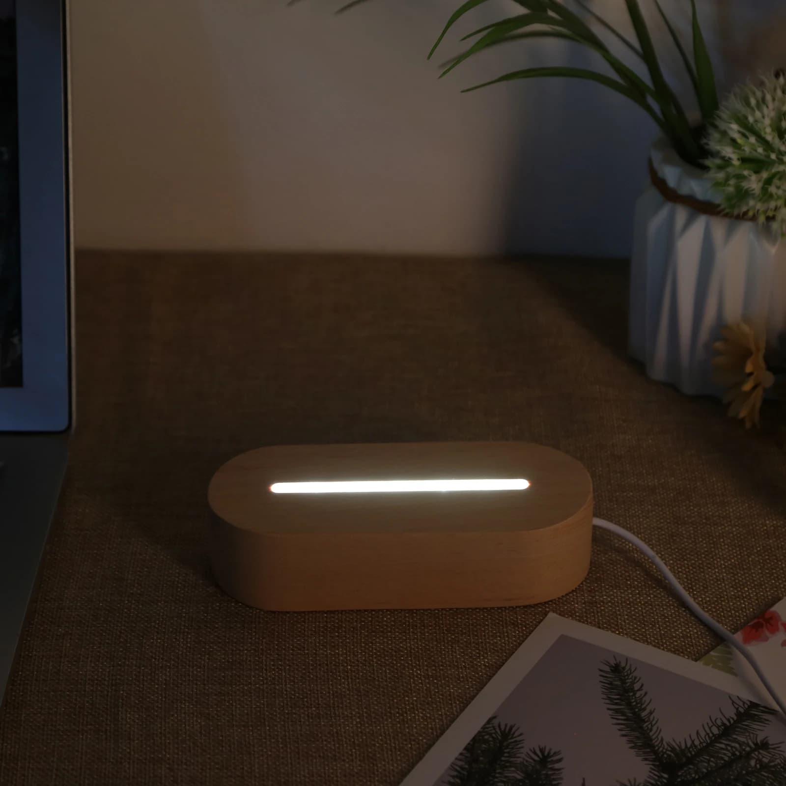 Base d'affichage de lumière LED en bois nar, lampe de lettre en résine, verre d'art en résine, décor