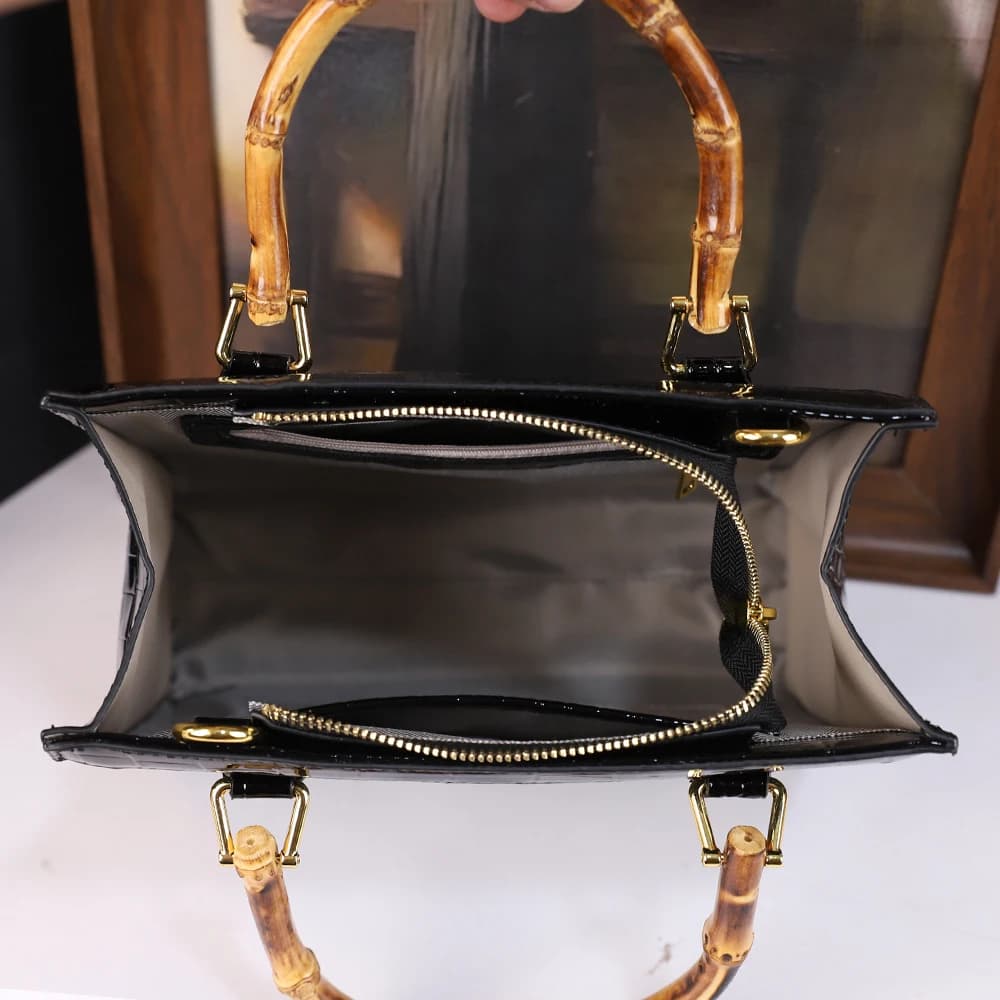 2025 Nouveau sac pour maman d'âge moyen à motif crocodile, sac à main à poignée articulée en bambou 