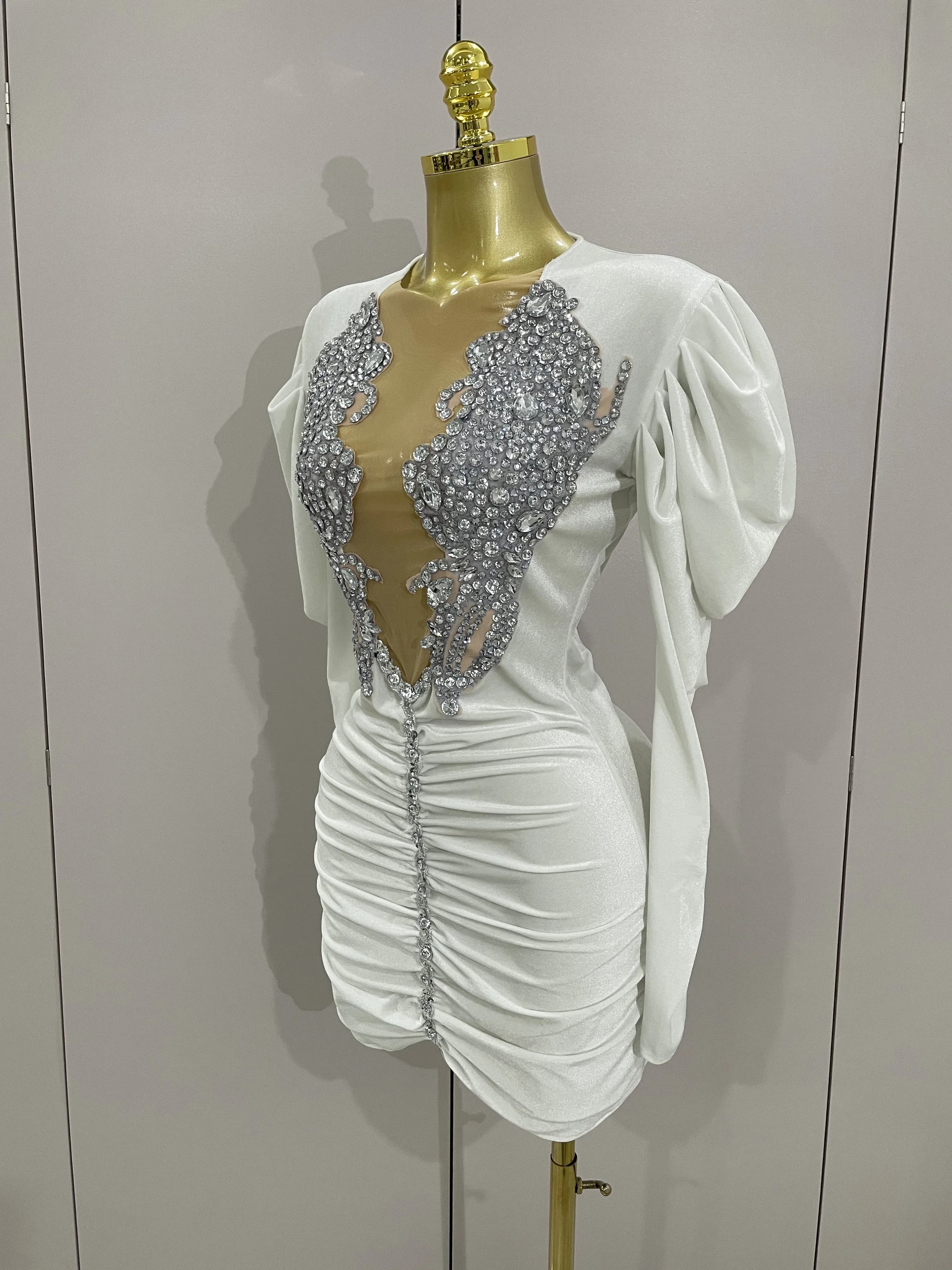 Robe courte de luxe en velours blanc pour femmes, cristaux scintillants, maille Sexy, élégante, robe