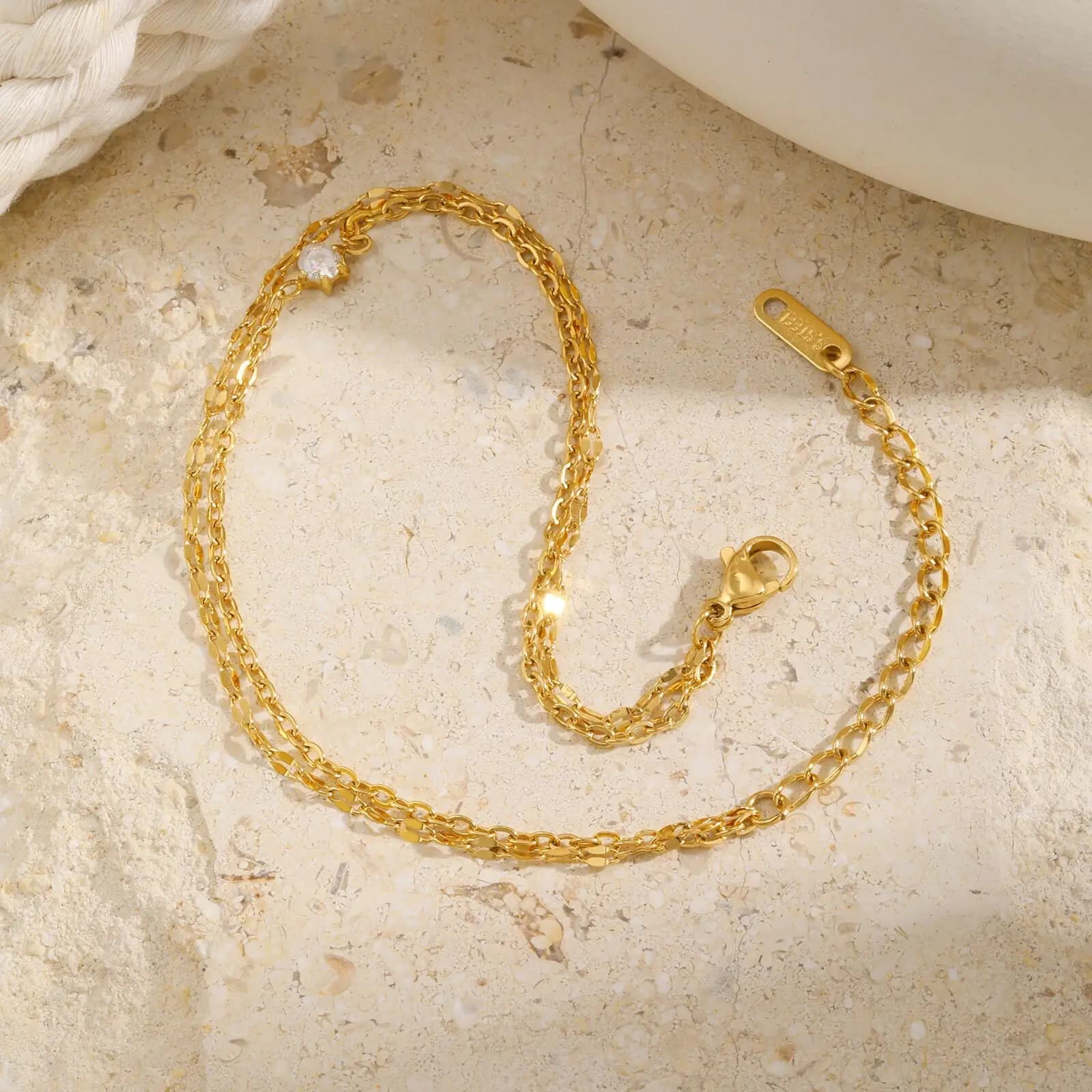 Bracelet de cheville superposé imperméable pour femmes, plaqué or réglable avec zircone, chaîne de p