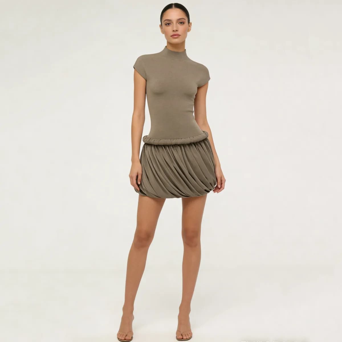 Nouvelle Robe Courte Femme CiCi 2026 Col Montant Manches Courtes Jupe Drapée Froncée Décontractée So