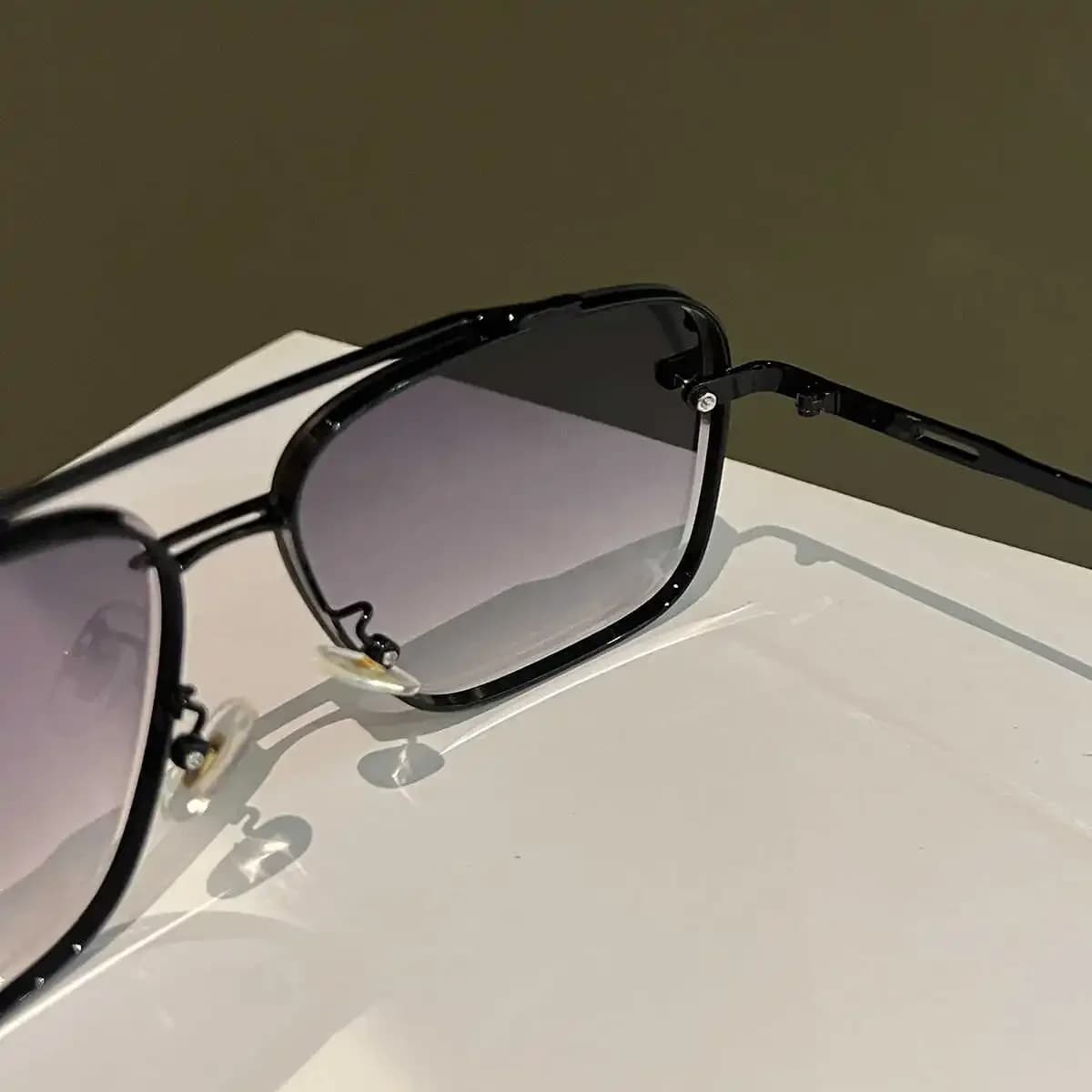 Lunettes de soleil Punk à grande monture en métal pour hommes et femmes, lunettes de conduite Cool, 