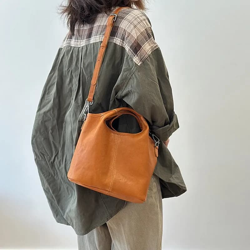 Sac à main pour femme Johnature 2026 Automne Nouveau en cuir véritable Sac rétro en cuir de vache so