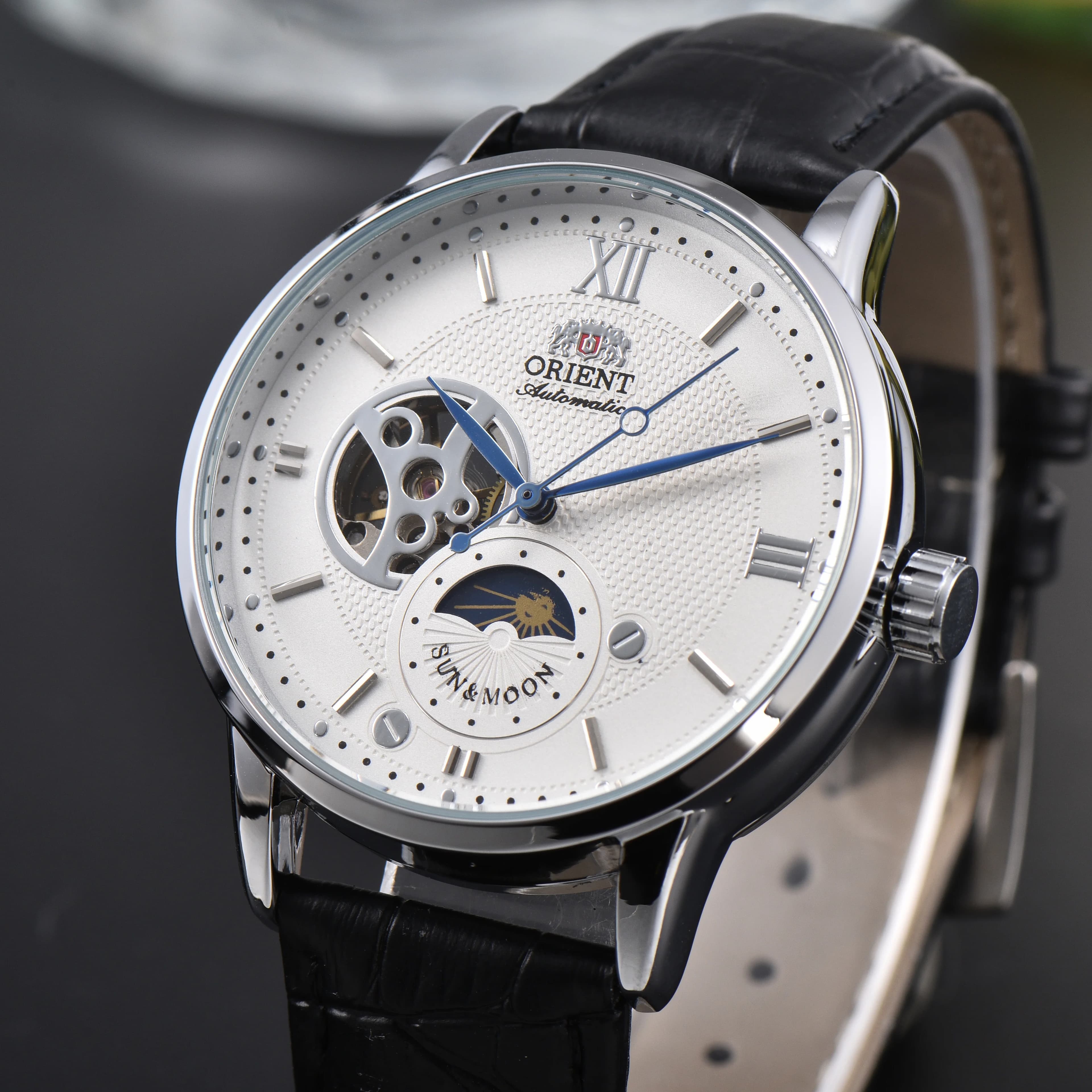 Orient Sun & Moon – montre automatique semi-squelette pour hommes, cadran blanc, bracelet en cuir no