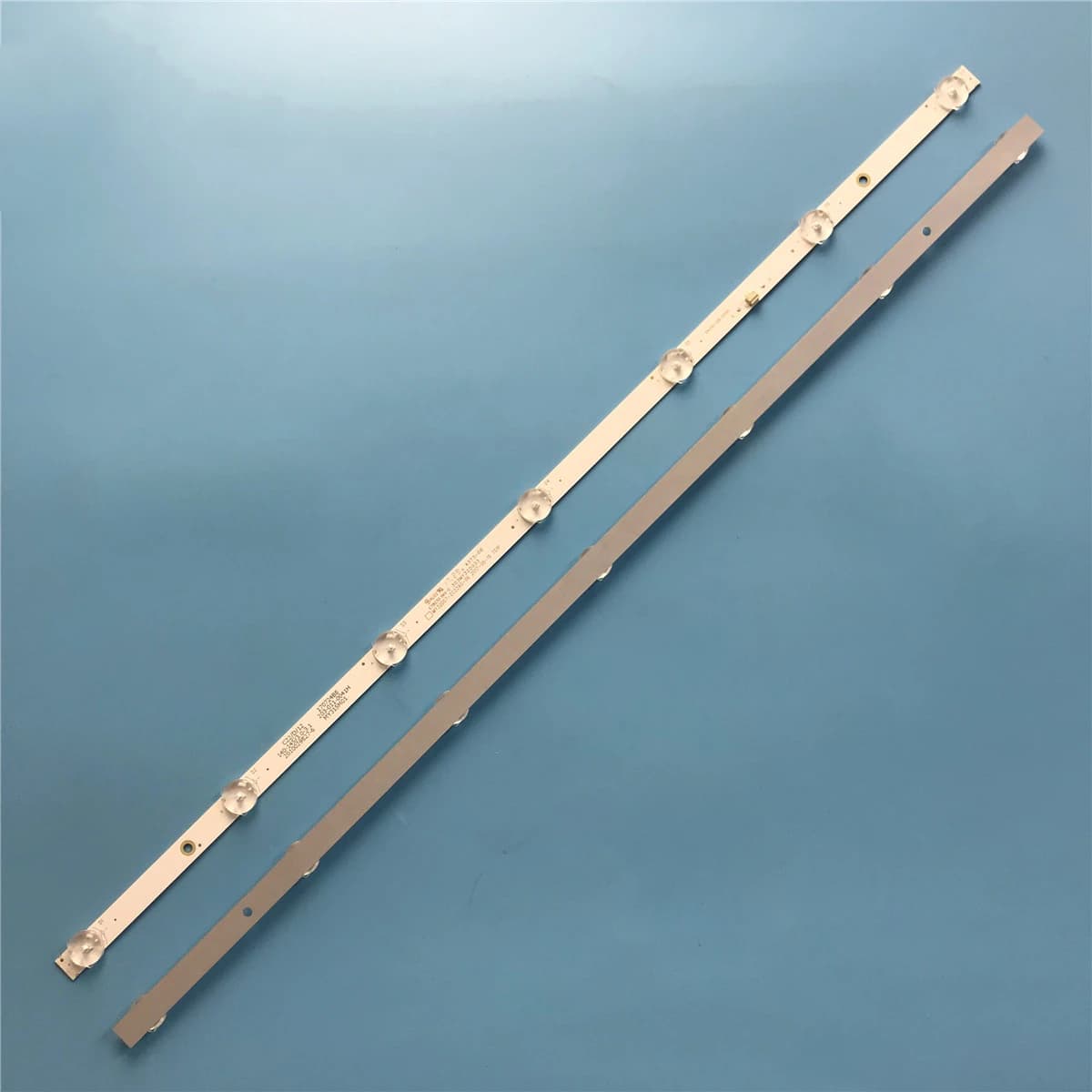 Bande de rétro-éclairage LED 2 pièces/ensemble, PTV32DS00Z 32GSR3000FB 210-108-1158H MY32D07-ZC22AG-
