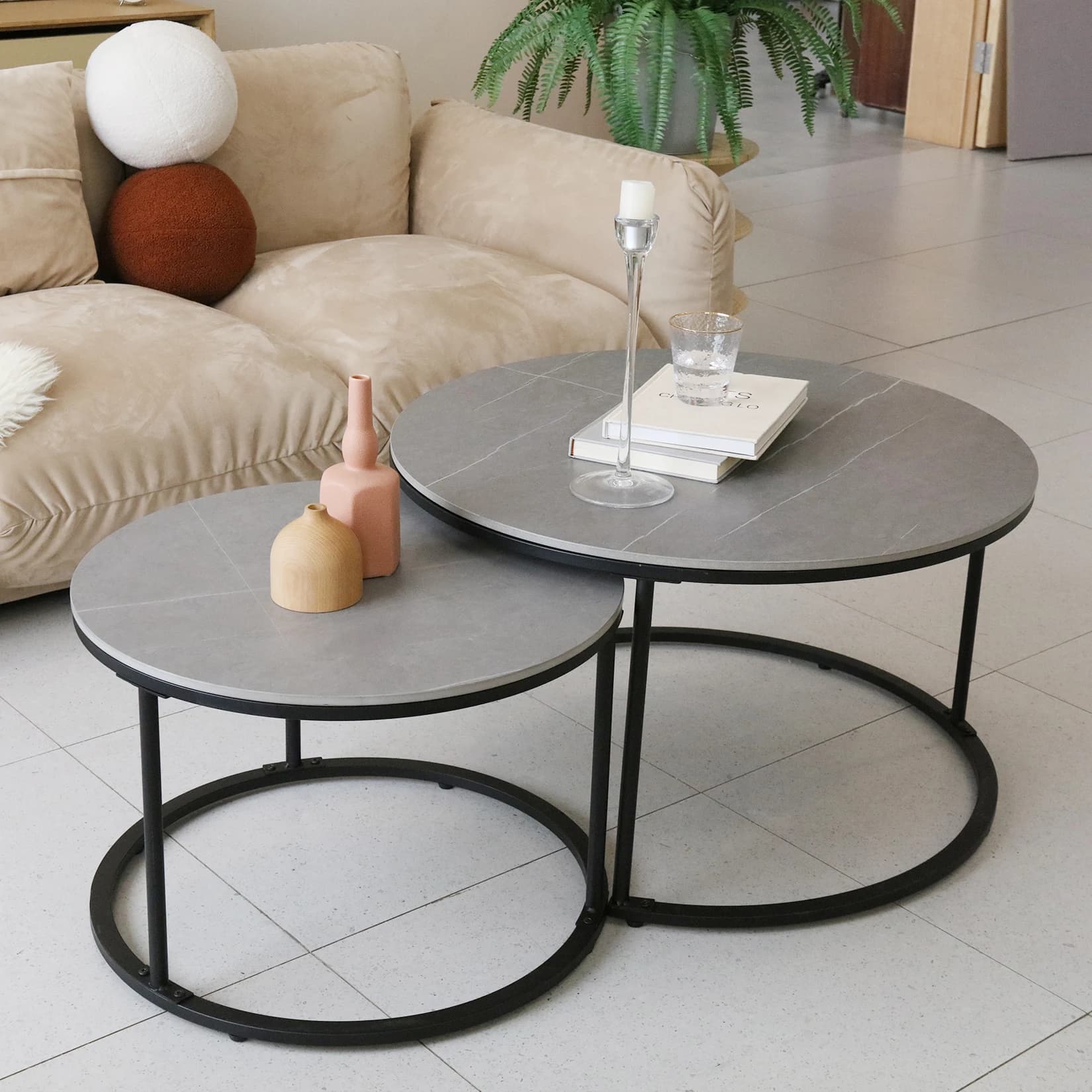 Ensemble de table basse en marbre gris rond nidification moderne, table en pierre frittée, pieds en 