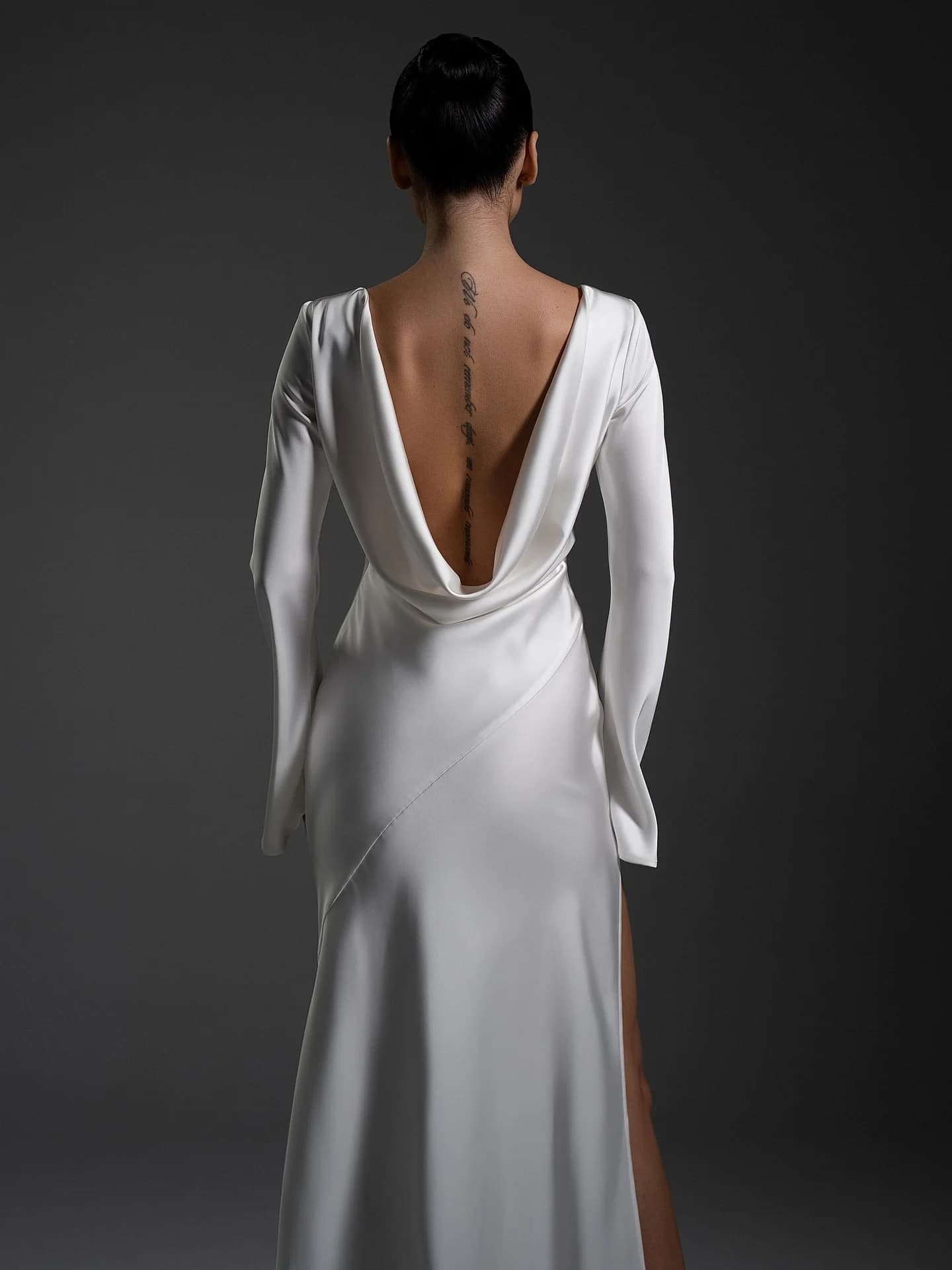 Robe de bal élégante en satin blanc avec fente haute, manches longues en taffetas, robe de mariée mo
