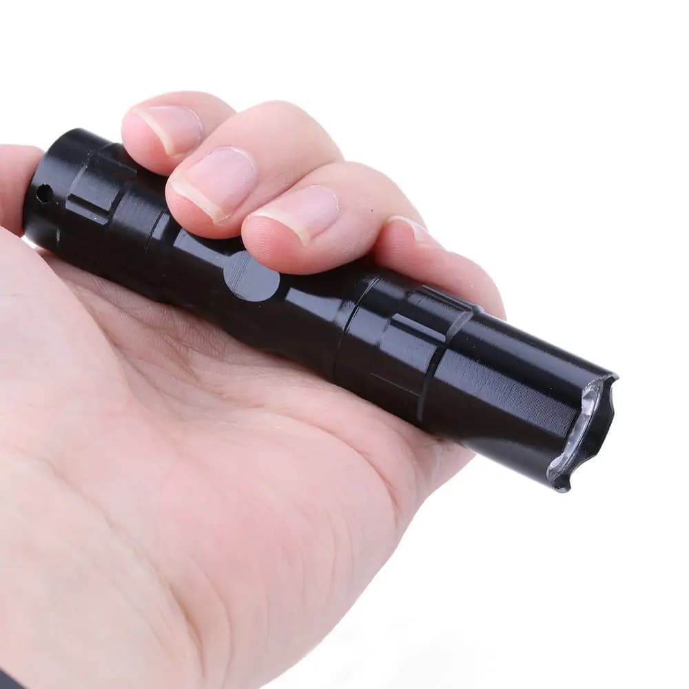 Lampe de poche tactique Super lumineuse utile, lampe de poche médicale LED, ampoule, petite torche é