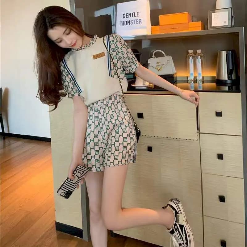 Été 2025 tempérament ensembles femmes mode tendance à manches courtes t-shirt et Short décontracté d