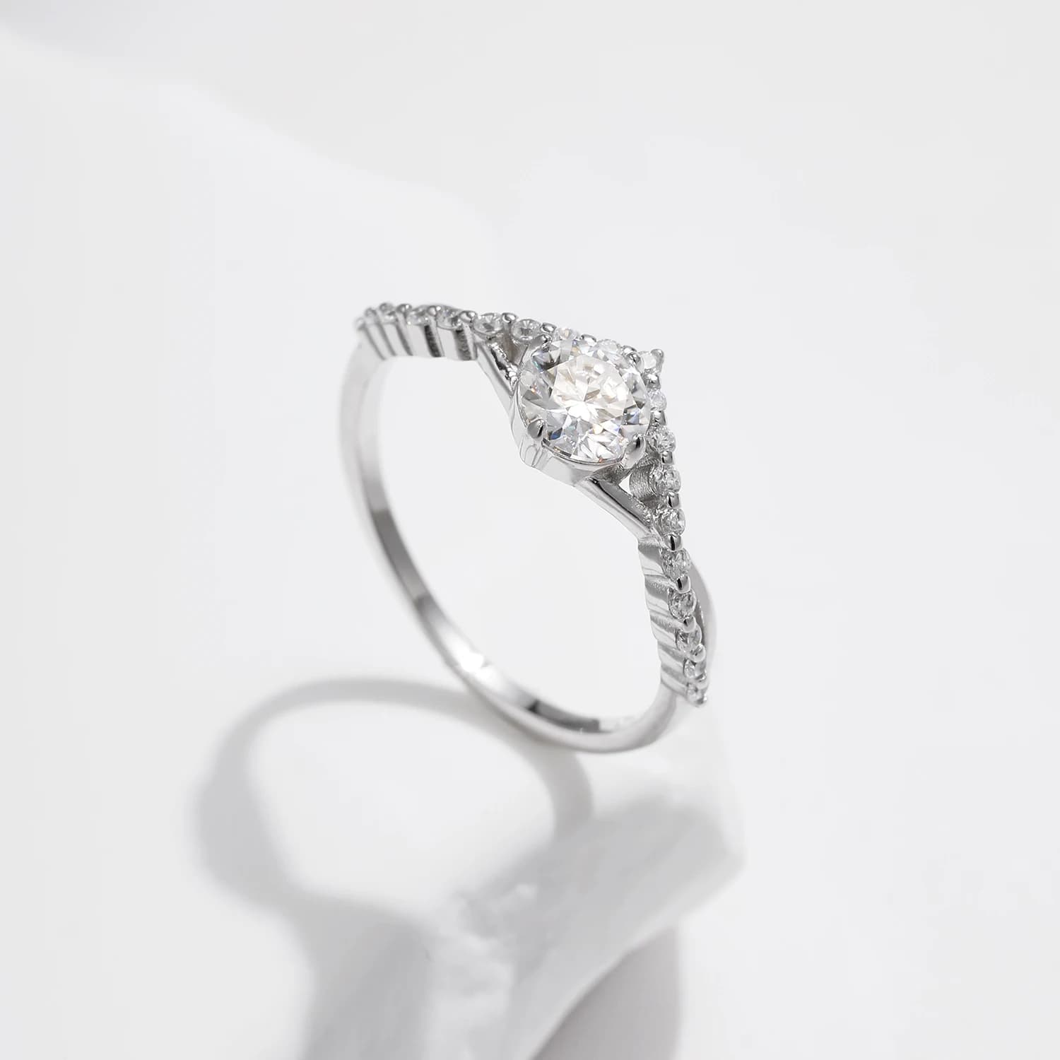 MODIAN couronne D couleur Moissanite bague délicate laboratoire diamant bague 925 en argent Sterling