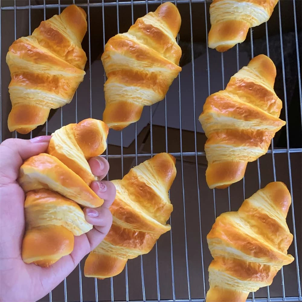 4,9 pouces ensemble Croissant boulangerie Painau fausse pâte au beurre main collante nourriture phot
