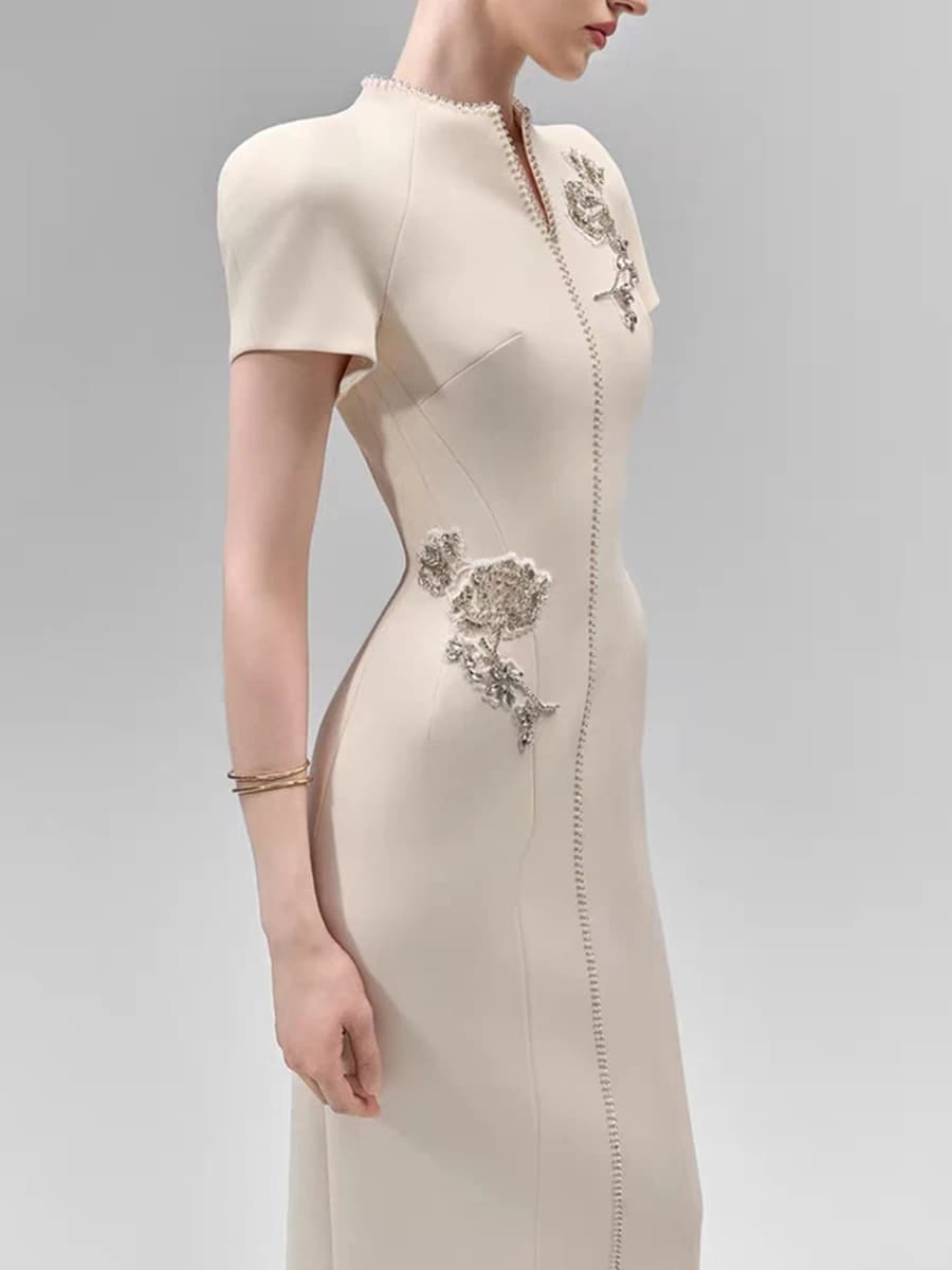 Robe amincissante TWOTWINSTYLE pour femme, col montant, manches courtes, patchwork brodé, ornée de d