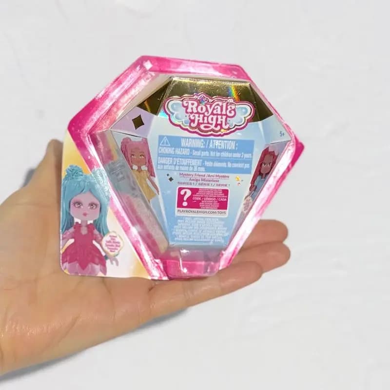 Offre Spéciale : Figurines de Collection Royale High Mini de 3 Pouces Inspirées du Jeu Roblox – Joue