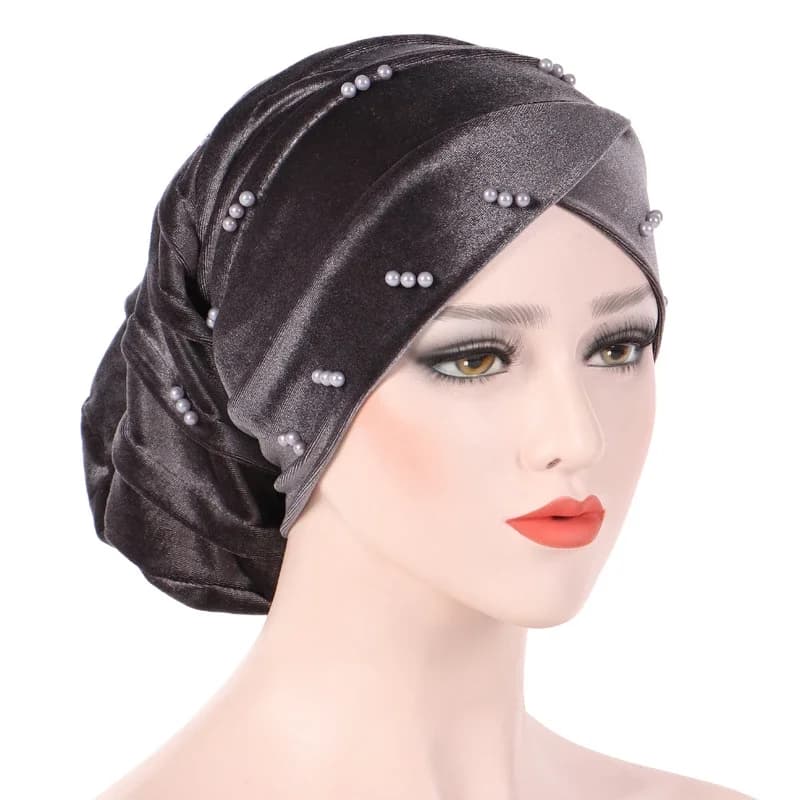 Bonnet d'hiver plissé en velours pour femmes, couvre-chef avec perles, turban, couvre-chef islamique