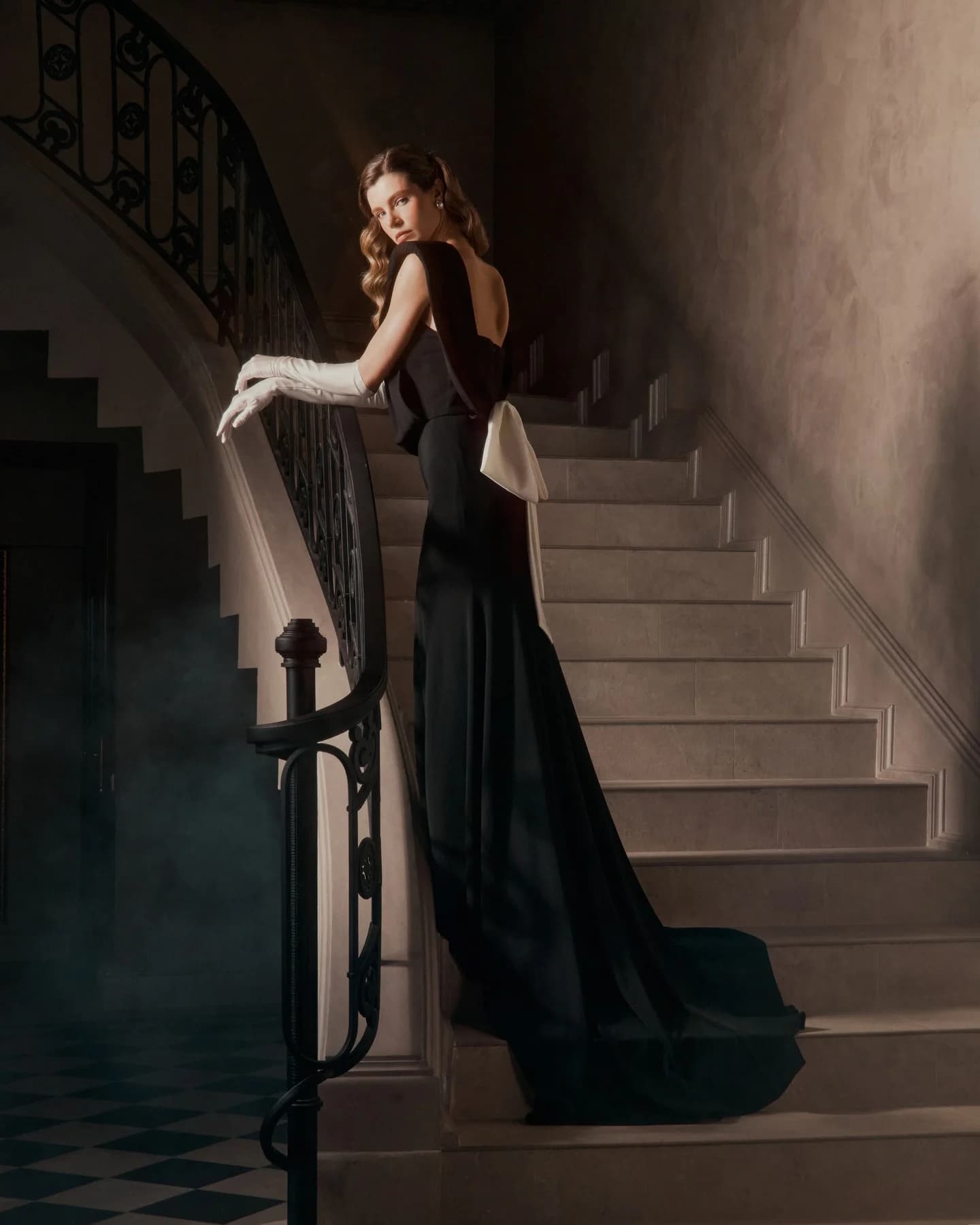 Robe de soirée sirène noire fluide sans dos pour femme, robe de bal longue sans manches avec nœud bl