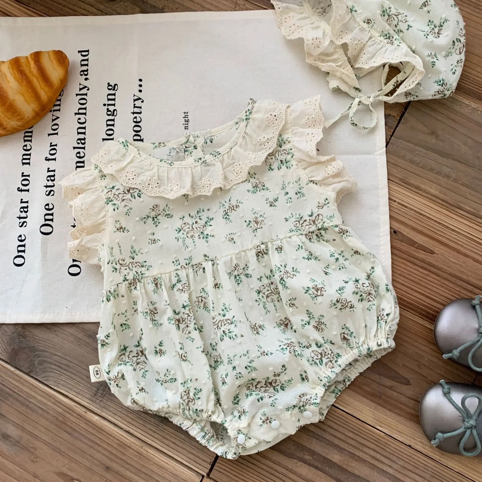 Nouveau dans: body à manches volantes froncées à fleurs mignonnes pour nouveau-nés filles 98% coton 