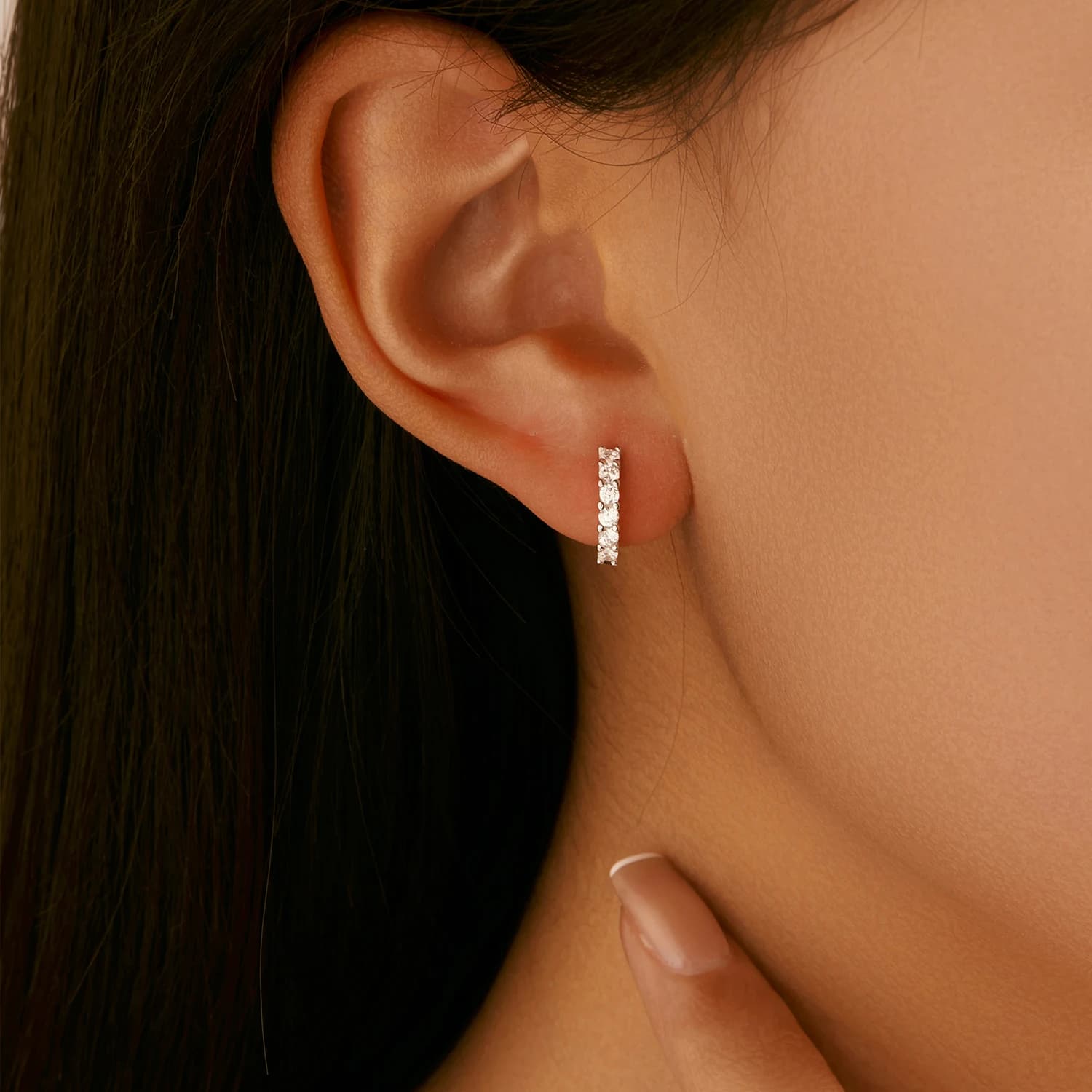 MODIAN D couleur Moissanite petites boucles d'oreilles en argent Sterling 925 creux scintillant bouc