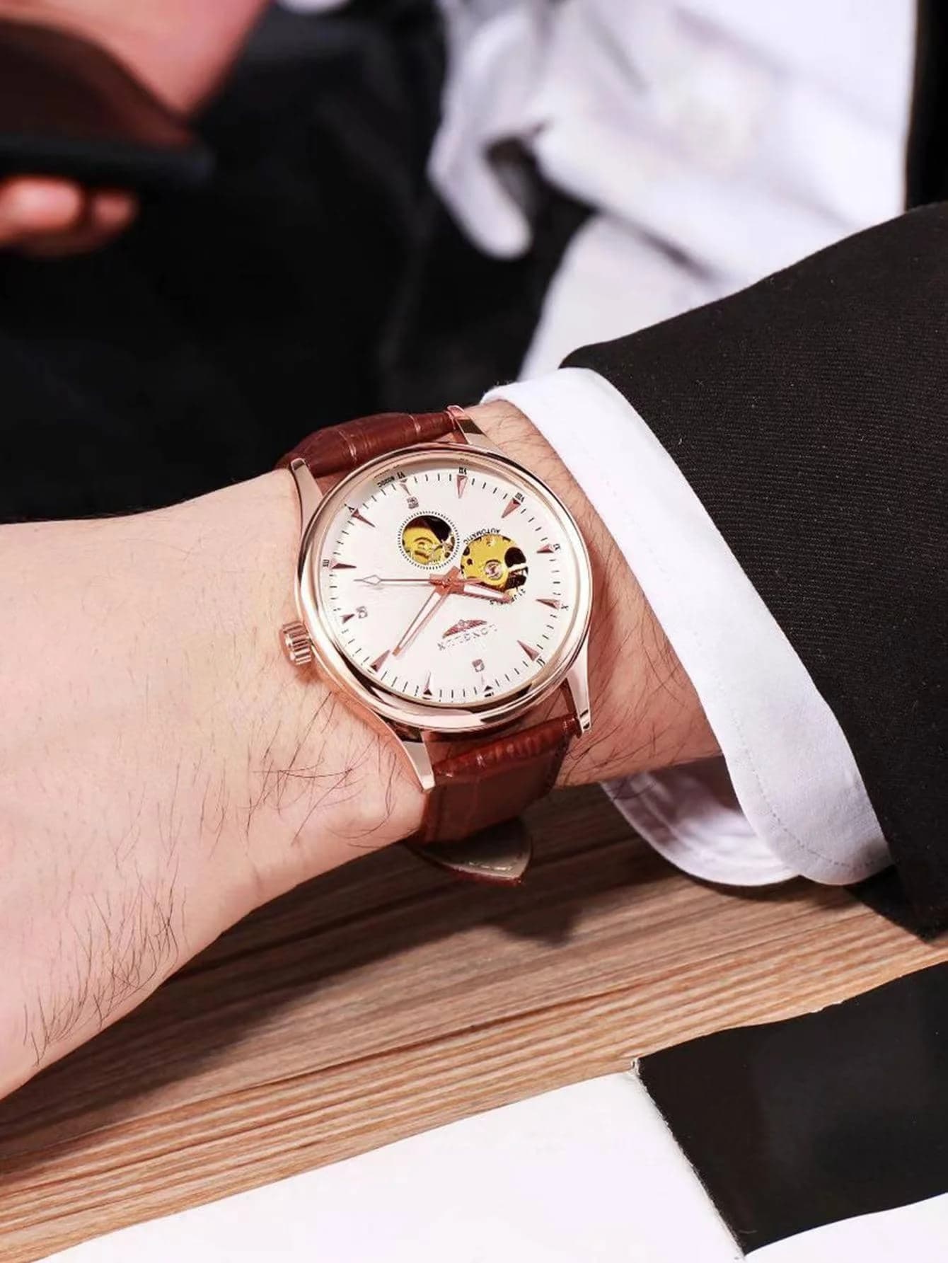 LONGLUX montre automatique style élégant en gros montres mécaniques squelette rome étanche montre po