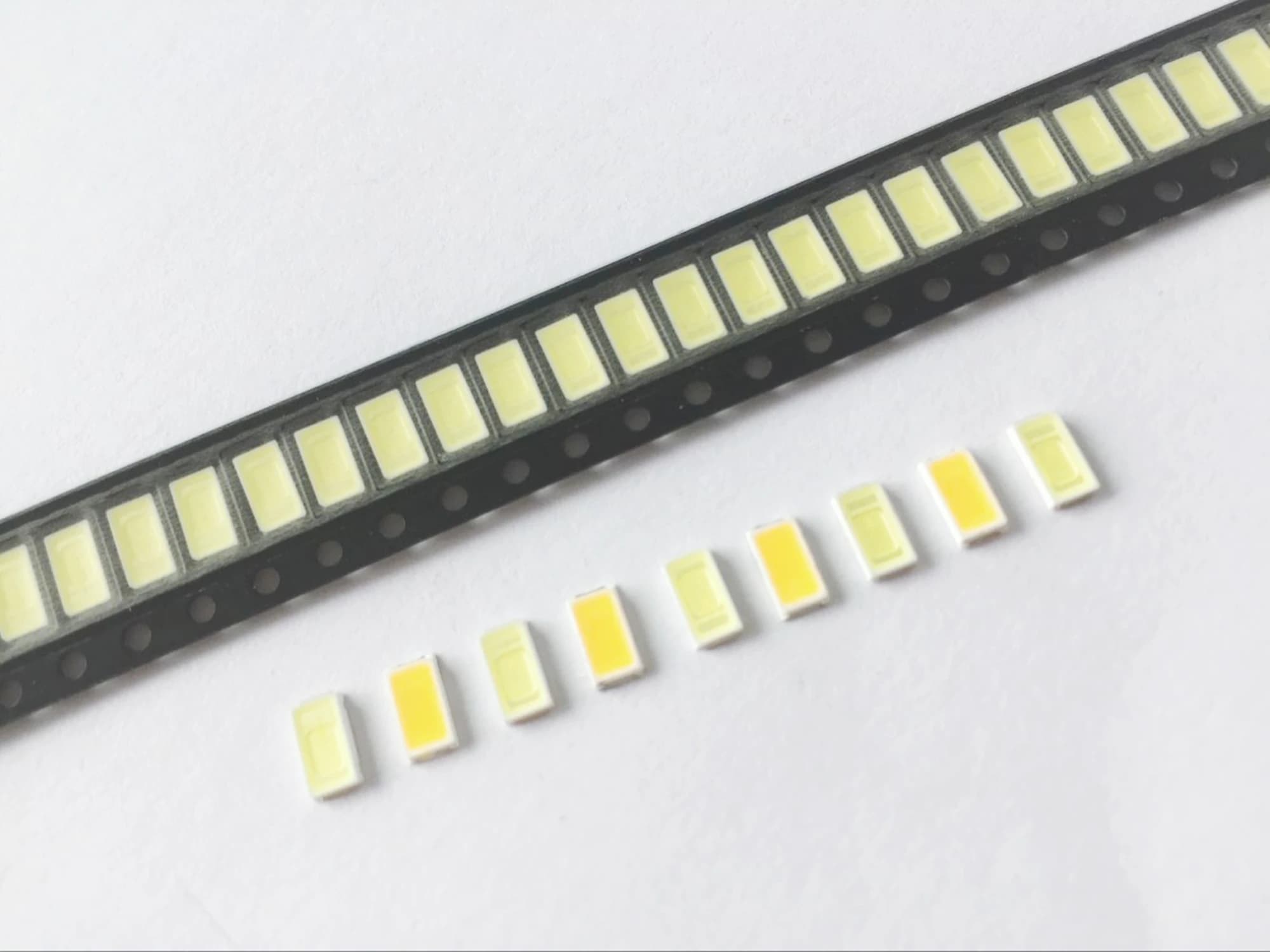 Diode électroluminescente SMD LED, rouge, jaune, vert, blanc, bleu, orange, 0603, 0805, 1206, 3528, 