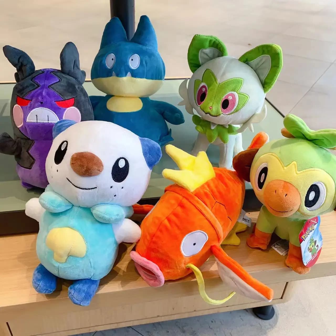 18-28 cm Pokemon Peluche Grookey Sprigatito Oshawott Leafeon Espeon Morpeko Gonbe Mimikyu Anime Figu