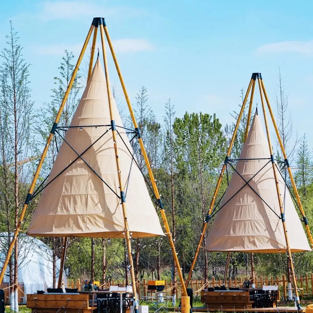 Offre spéciale Camping en plein air lanterne tente Glamping tipi Tenda pyramide conique lanterne ten