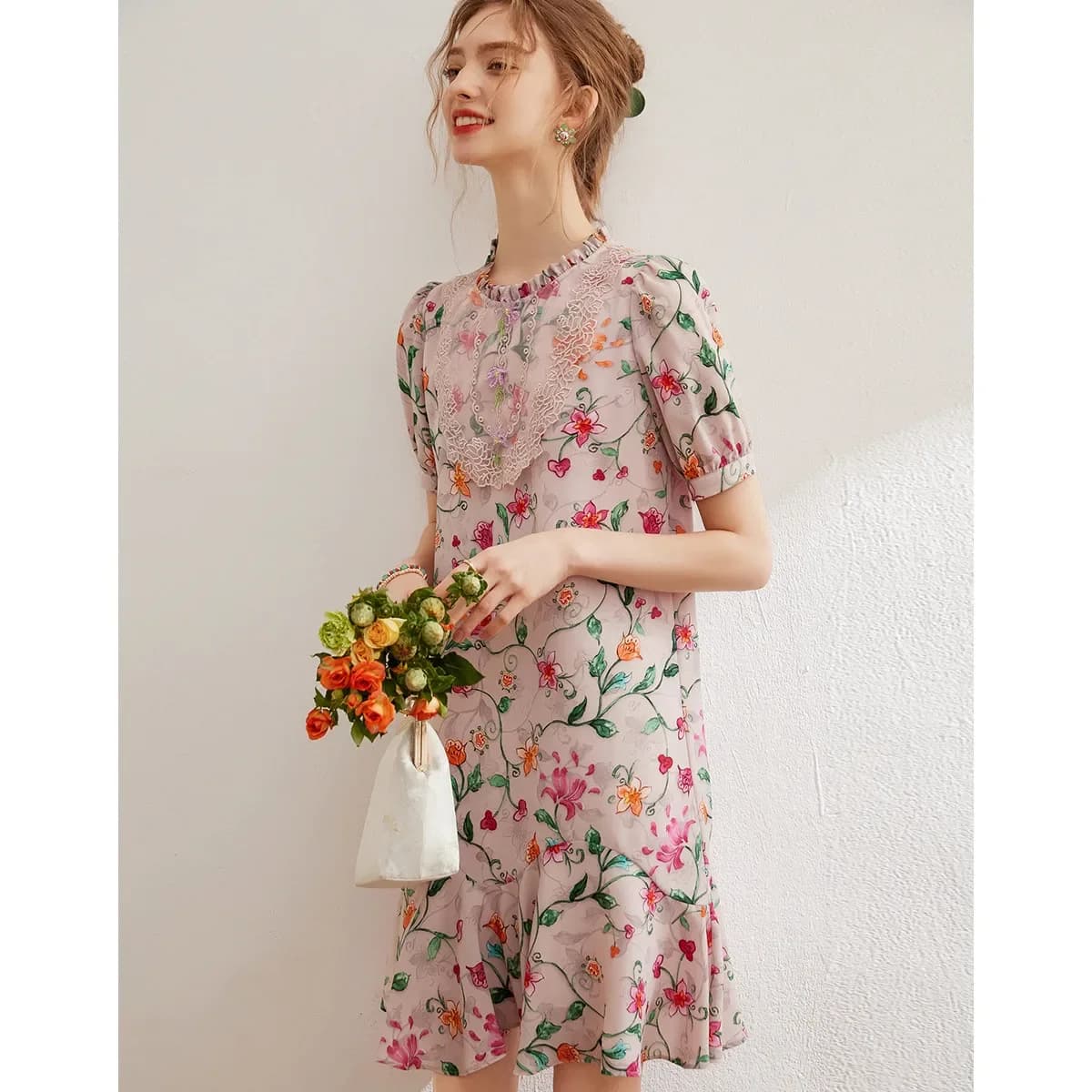 Modiis Yao-Robe florale brodée élégante, dentelle perlée, col rond, manches courtes, robe courte A-L