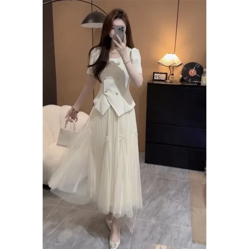 Costume d'été français haut de gamme pour femmes, mode bouffante, manches courtes, veste à boutonnag
