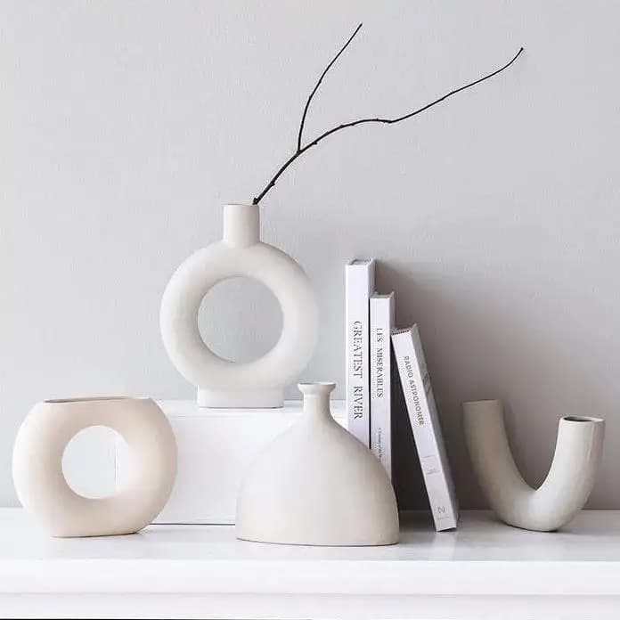 Vase Circulaire Minimaliste en Céramique Fait à la Main, Parfait pour votre Anniversaire, Jour de Fa