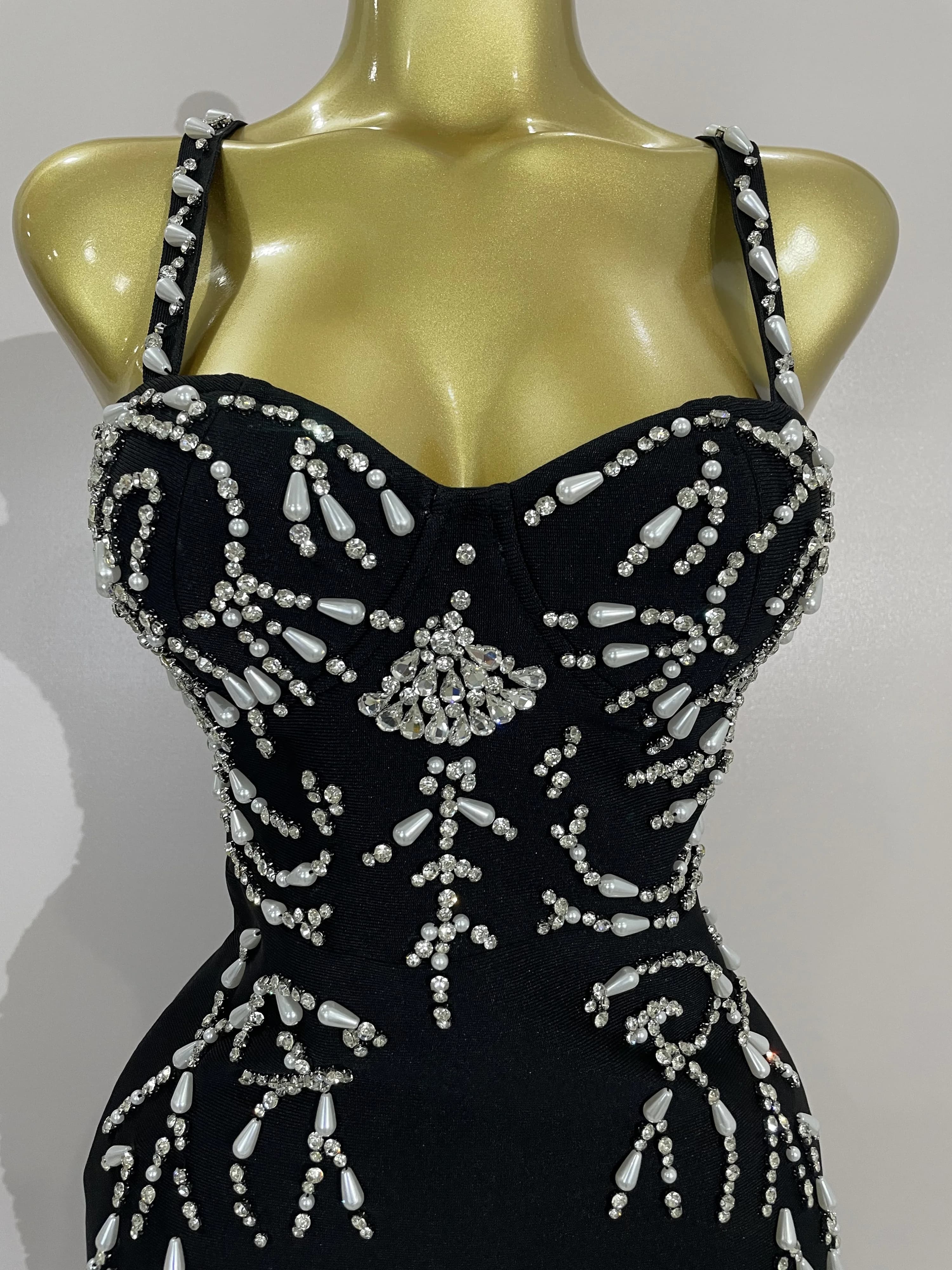 2025 Nouveau Sexy Dos Nu Noir Perles Longue Moulante Bandage Robe Femmes Célébrité Élégant Soirée Cl