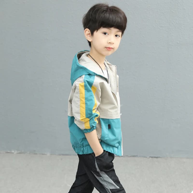 Manteau d'épissure pour garçons, beau coupe-vent à capuche avec lettres imprimées pour enfants de 4 
