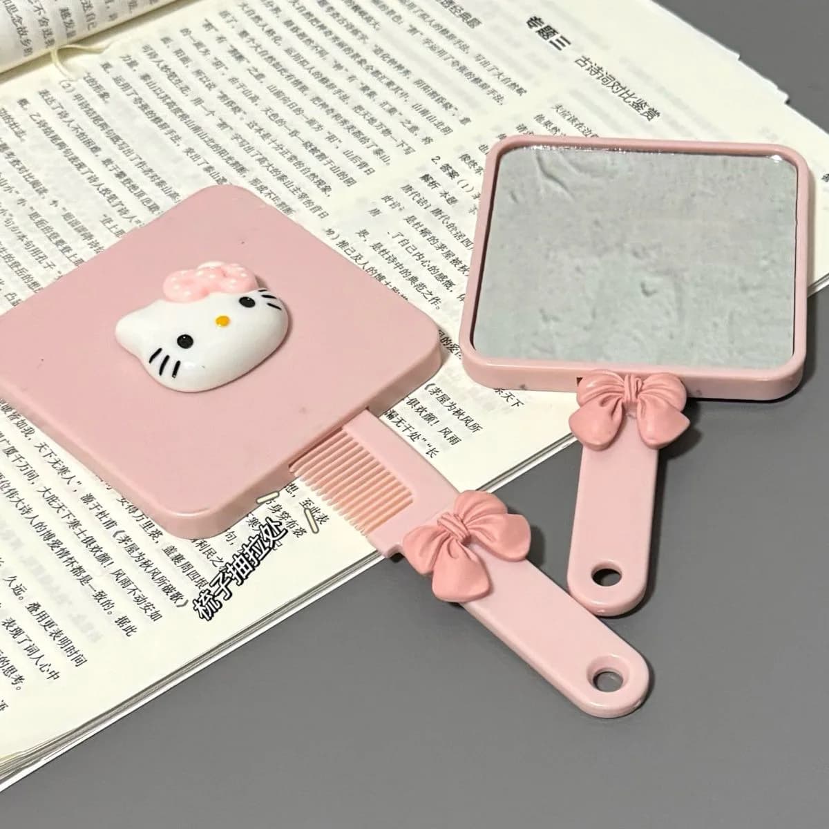 Nouveau miroir à poignée de chat rose avec peigne, miroir de maquillage Portable, miroir en forme de