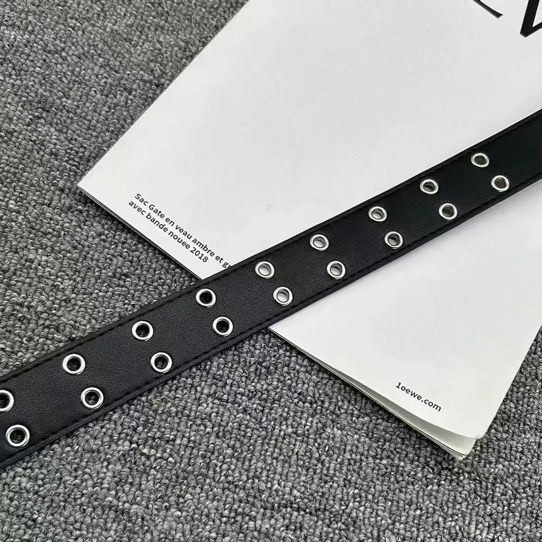 Ceinture Punk en cuir PU ajouré Y2K pour hommes et femmes, accessoire tendance pour cadeaux, ceintur