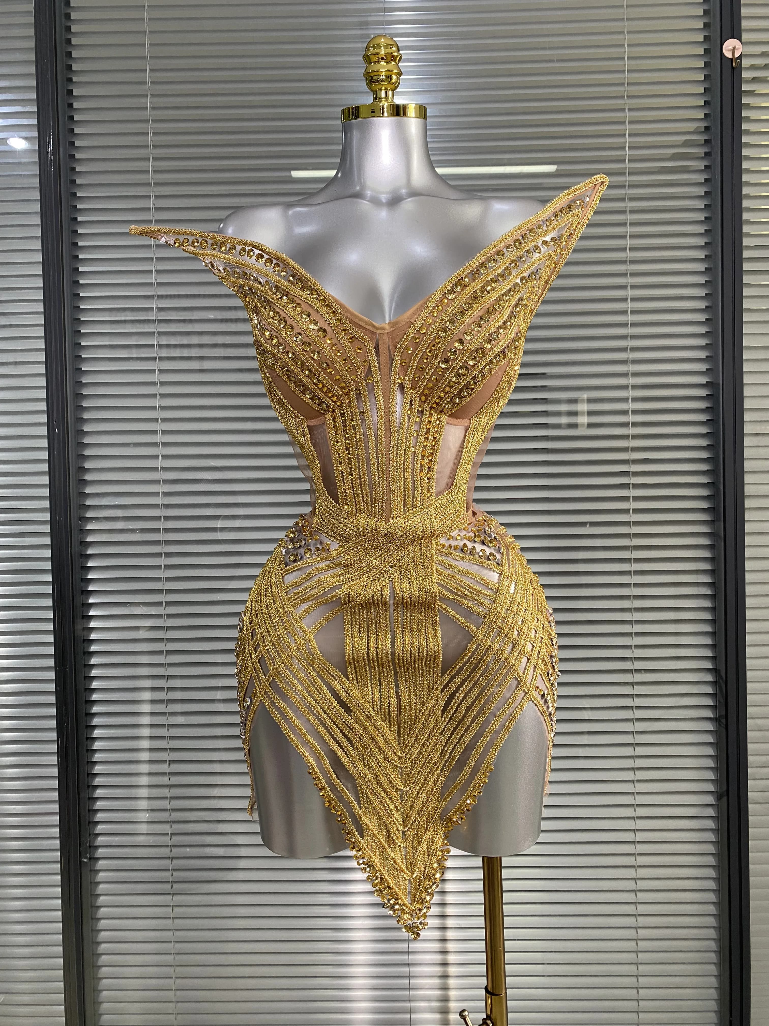 Ensemble sexy deux pièces pour femmes, jupe dorée élégante pour boîte de nuit, costumes de scène pou