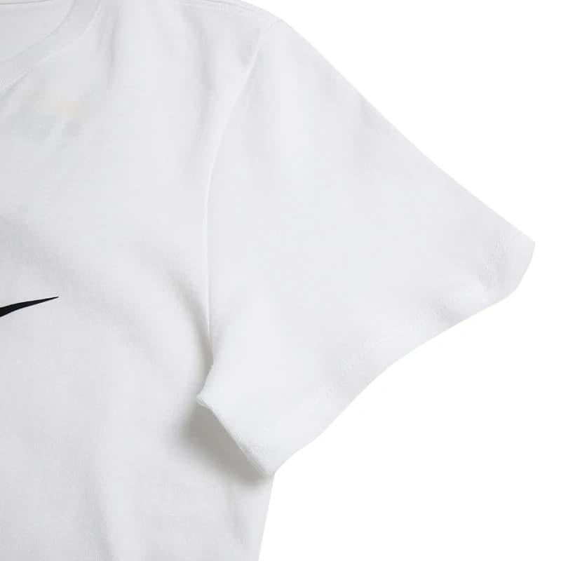 Nike T-Shirt femme Essntl Icn Ftra col rond ample manches courtes respirant décontracté demi manches